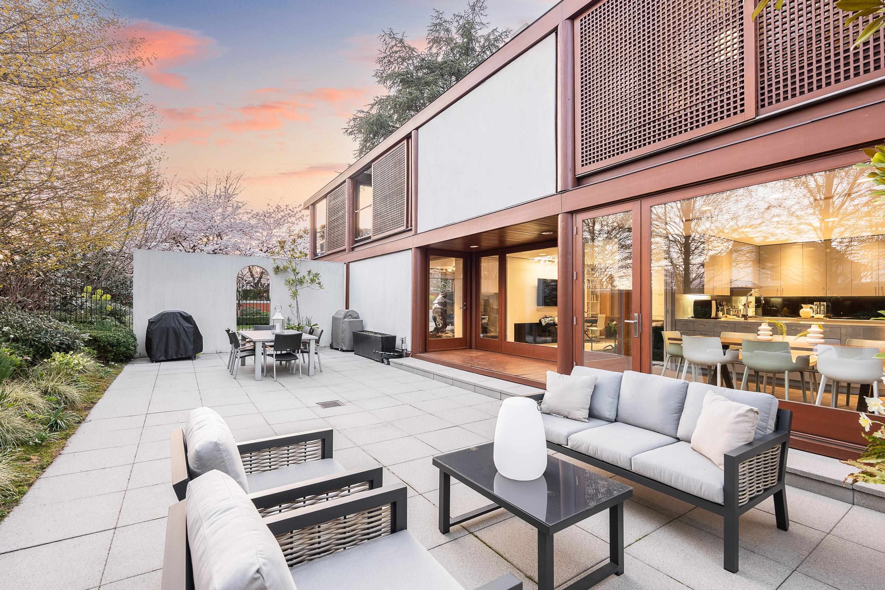 1299 57Th Avenue W, Vancouver, BC