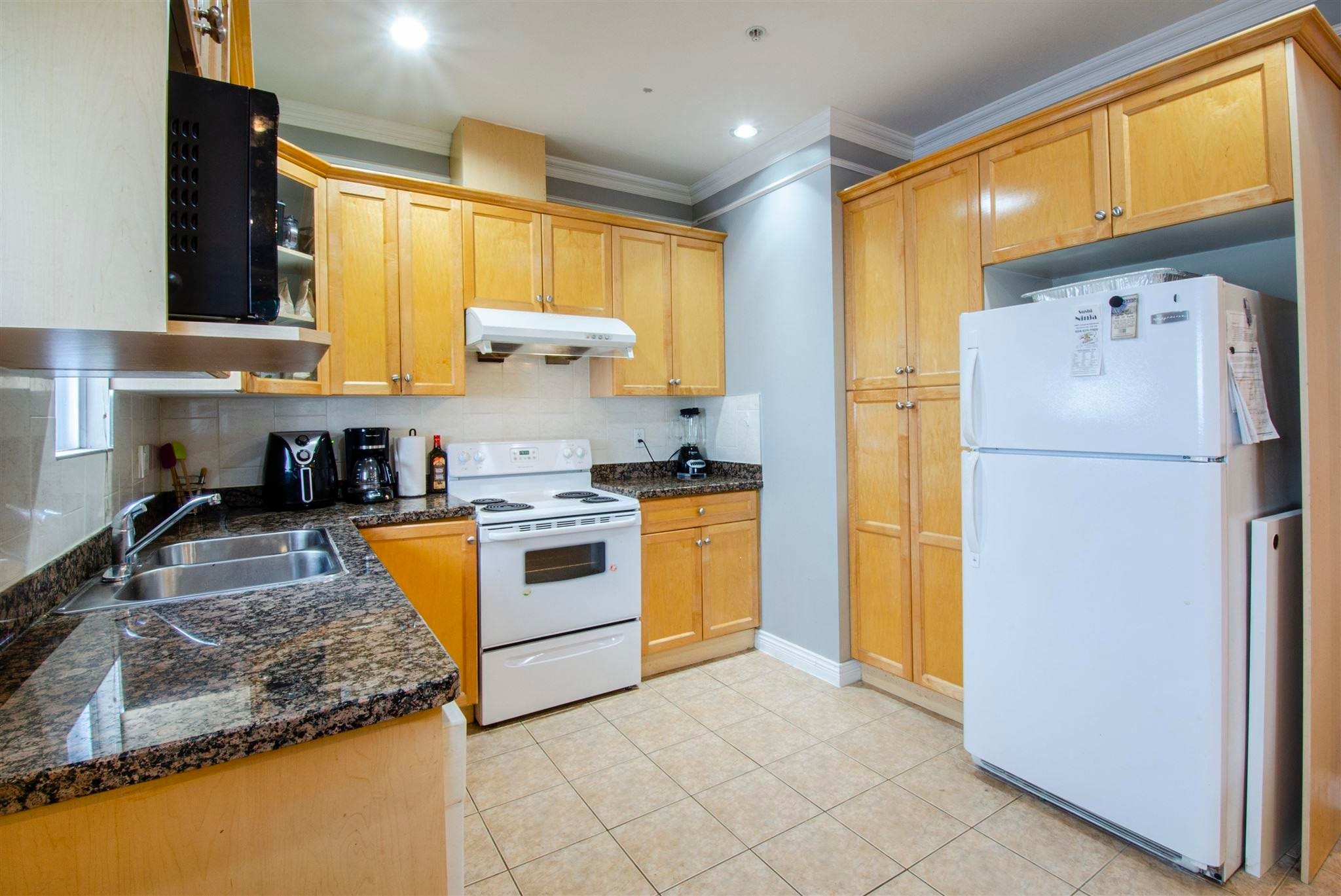 1550 1St Avenue E, Vancouver, BC