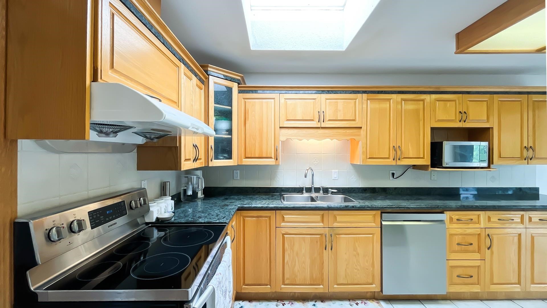 10531 Hollybank Drive, Richmond, BC