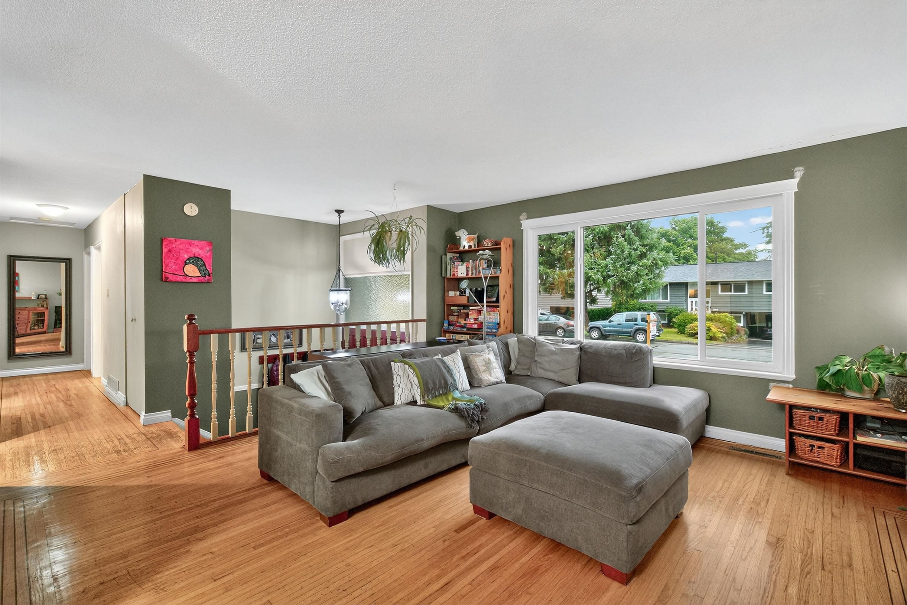 1252 Ellis Drive, Port Coquitlam, BC