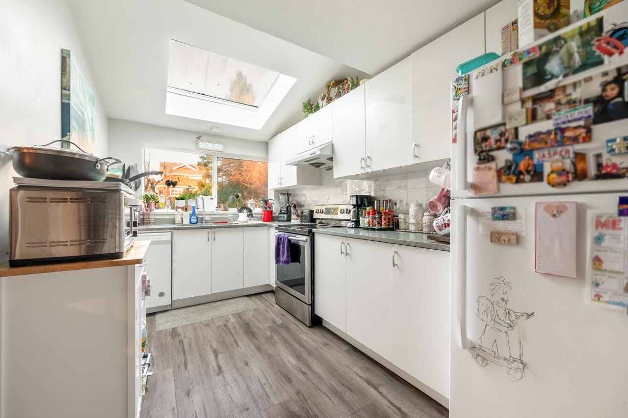 2155 Prairie Avenue, Port Coquitlam, BC