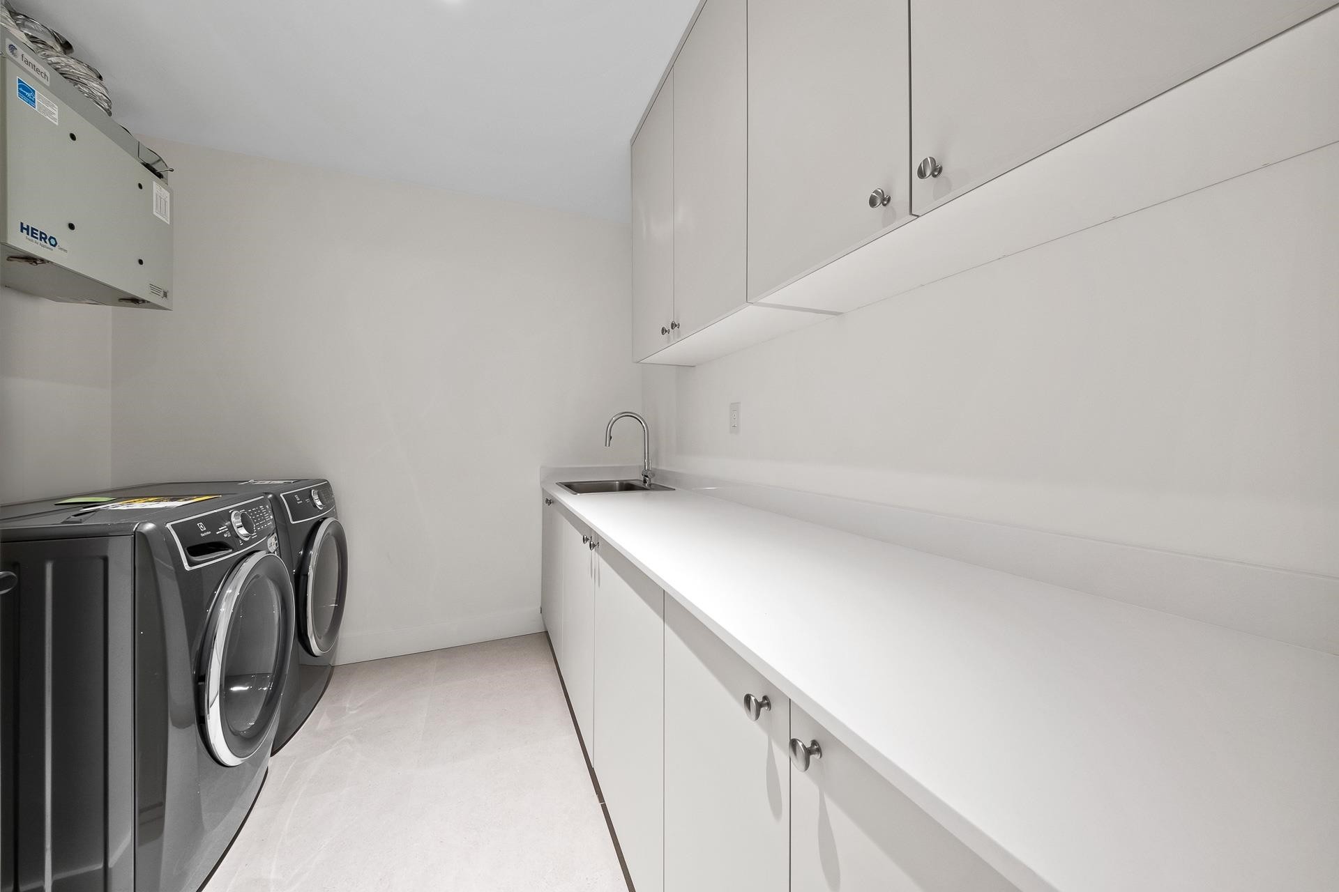 3227 35Th Avenue W, Vancouver, BC