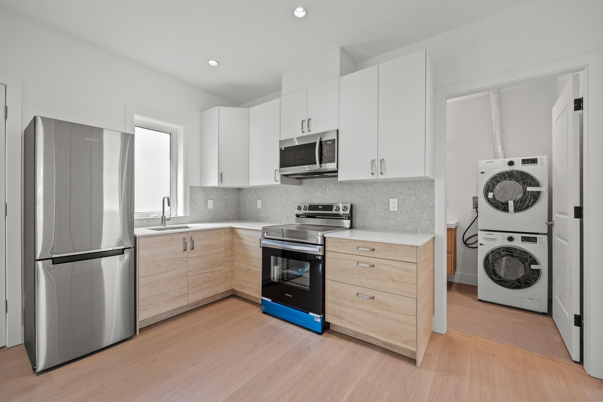 3227 35Th Avenue W, Vancouver, BC