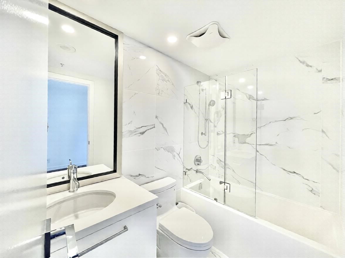 1235 Alberni Street, Vancouver, BC