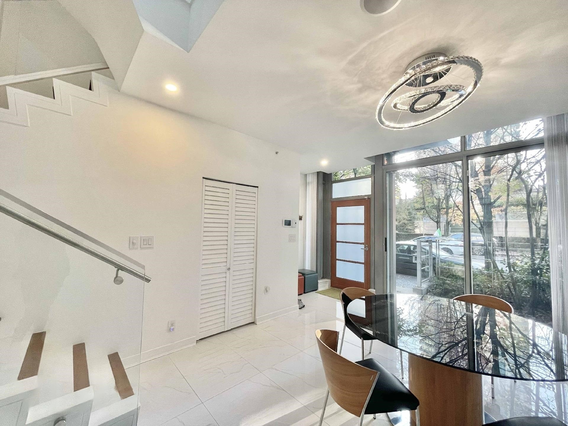 1235 Alberni Street, Vancouver, BC