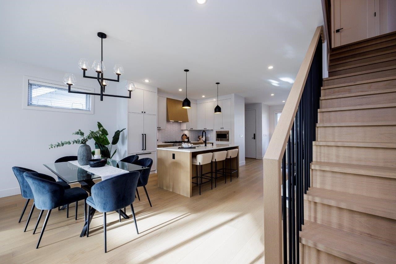 229 22Nd Street E, North Vancouver, BC