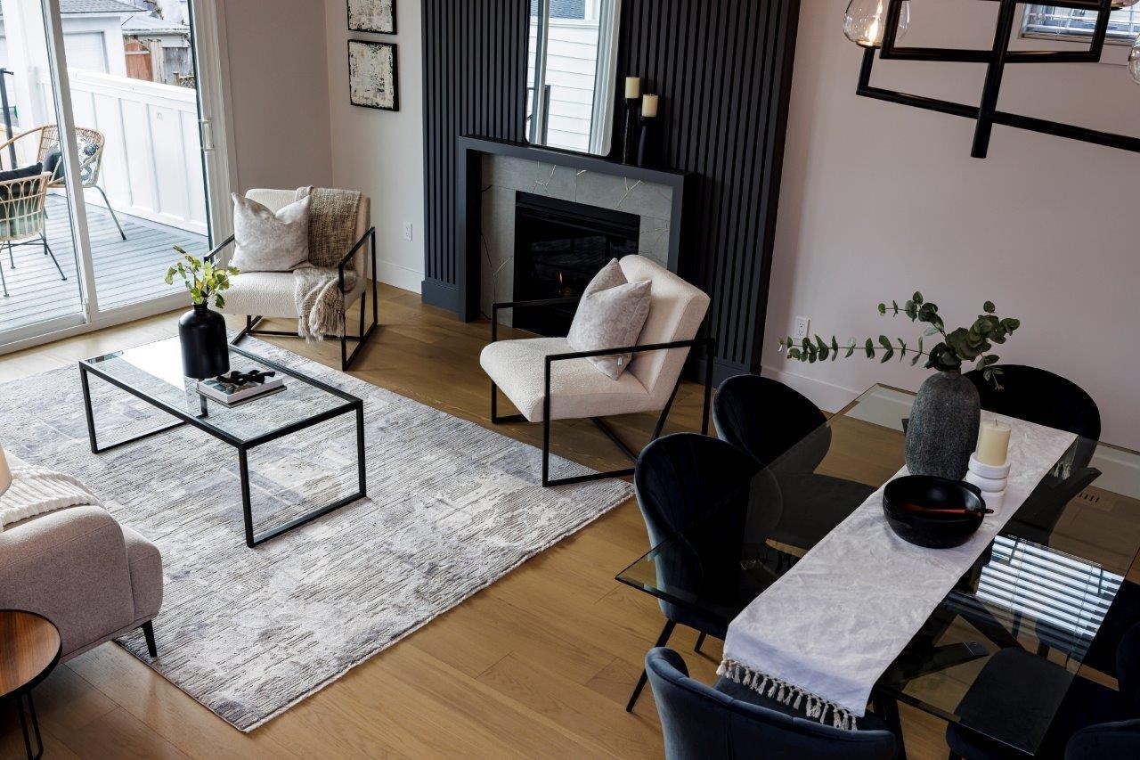 229 22Nd Street E, North Vancouver, BC