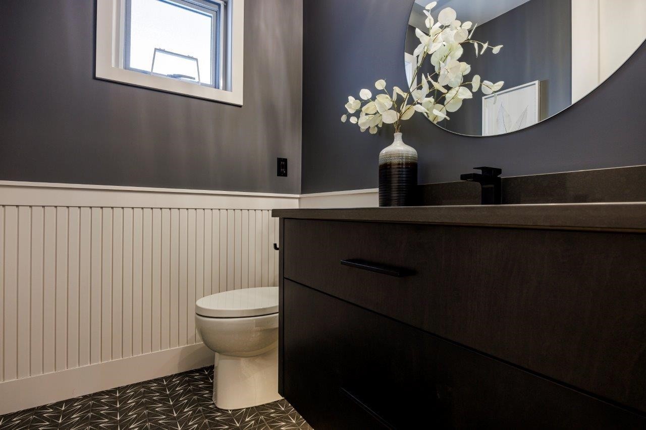 229 22Nd Street E, North Vancouver, BC