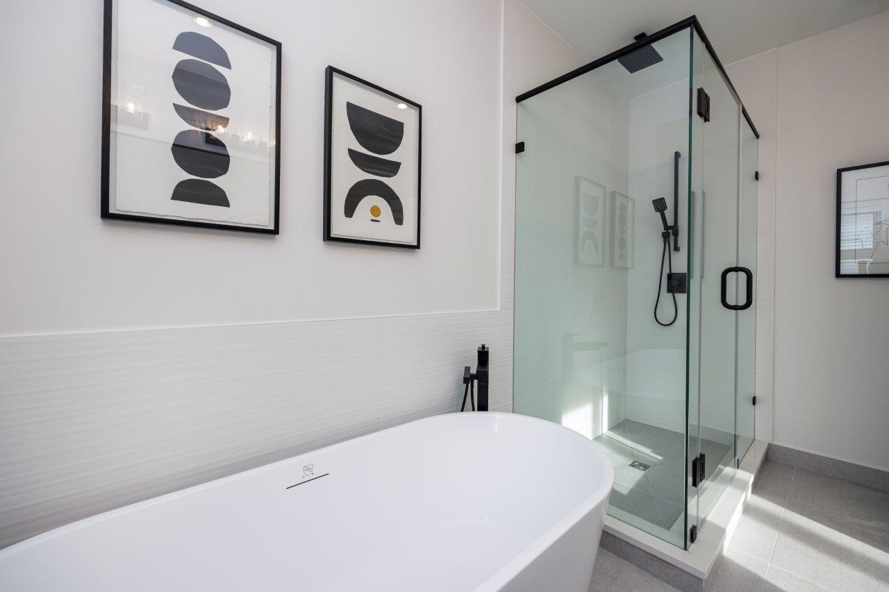 229 22Nd Street E, North Vancouver, BC