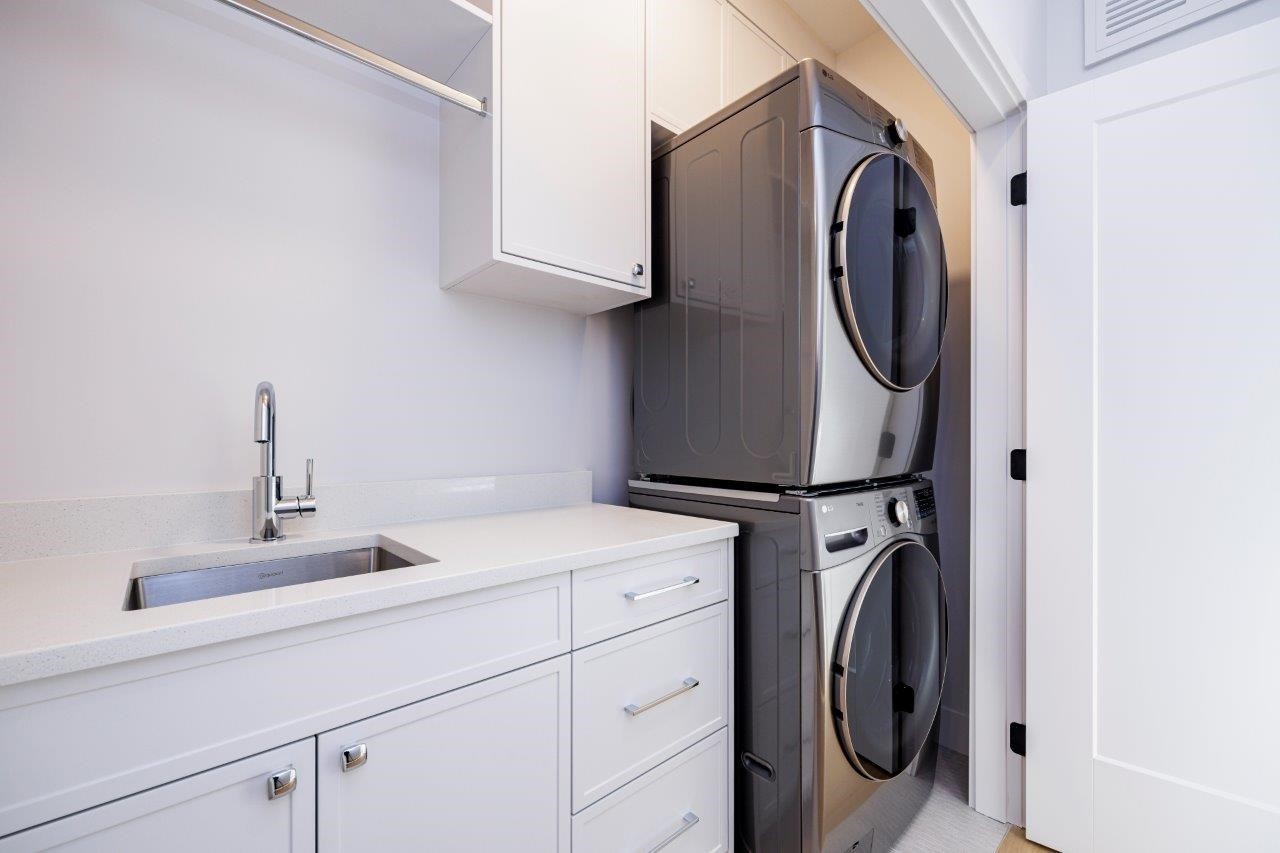 229 22Nd Street E, North Vancouver, BC