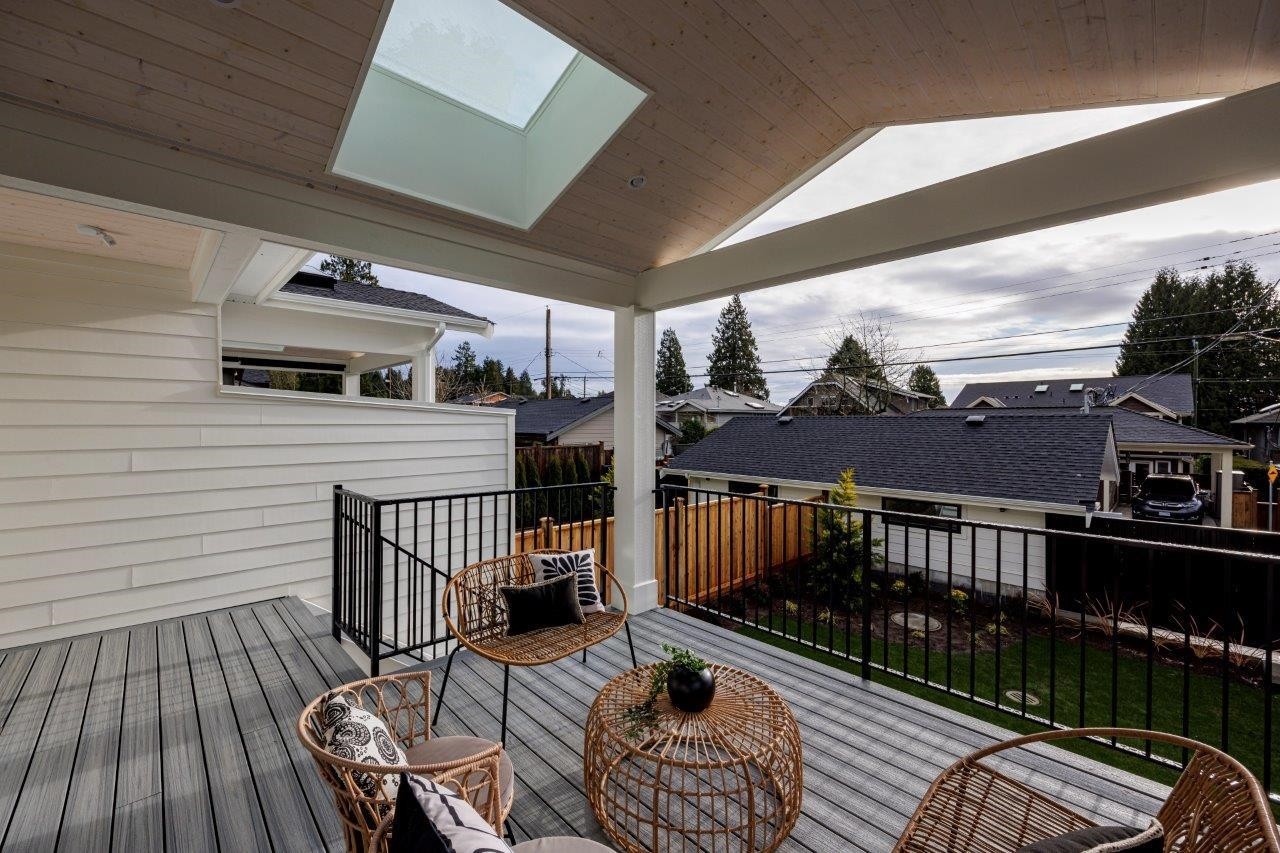 229 22Nd Street E, North Vancouver, BC