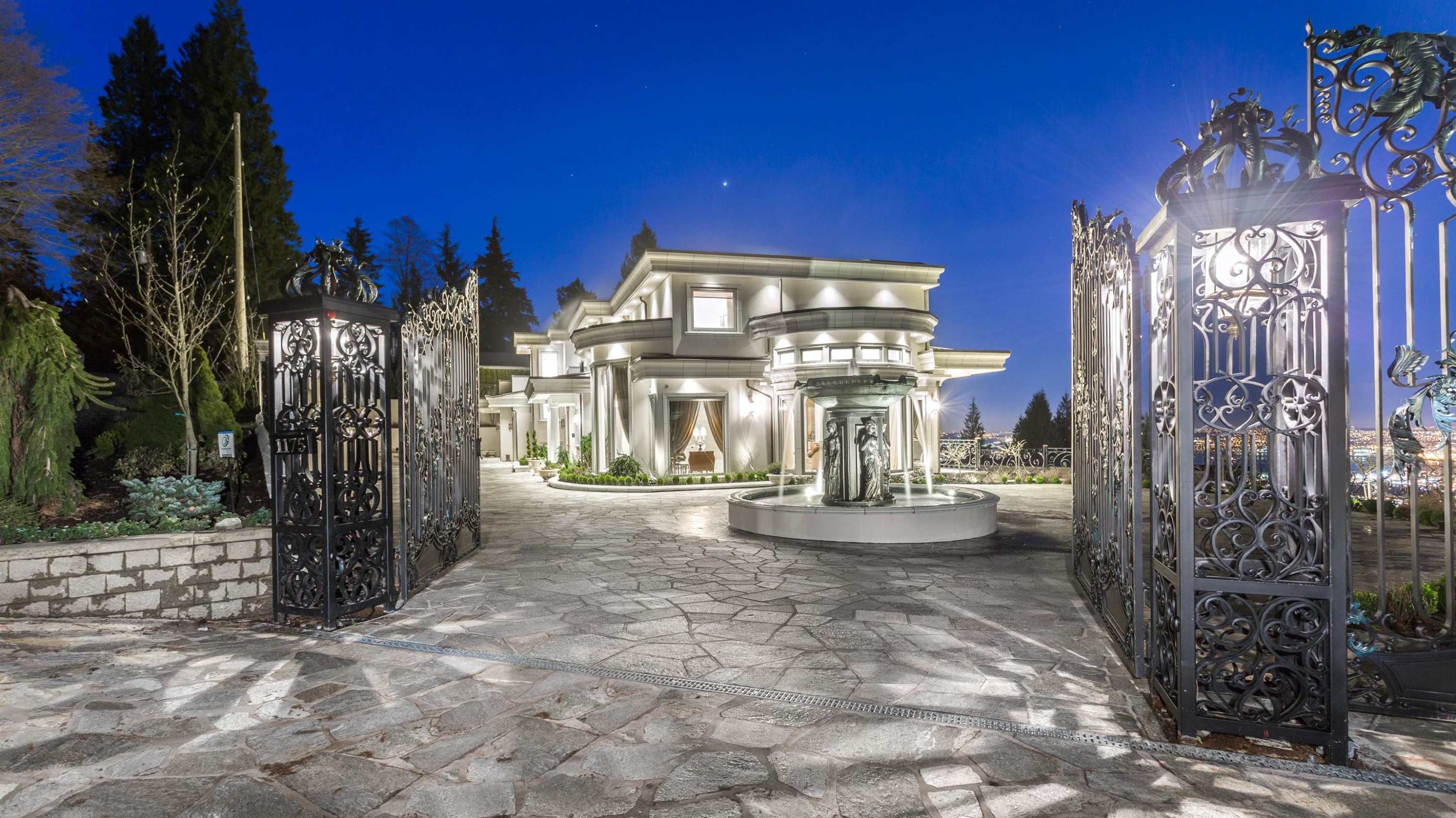 1175 Eyremount Drive, West Vancouver, BC