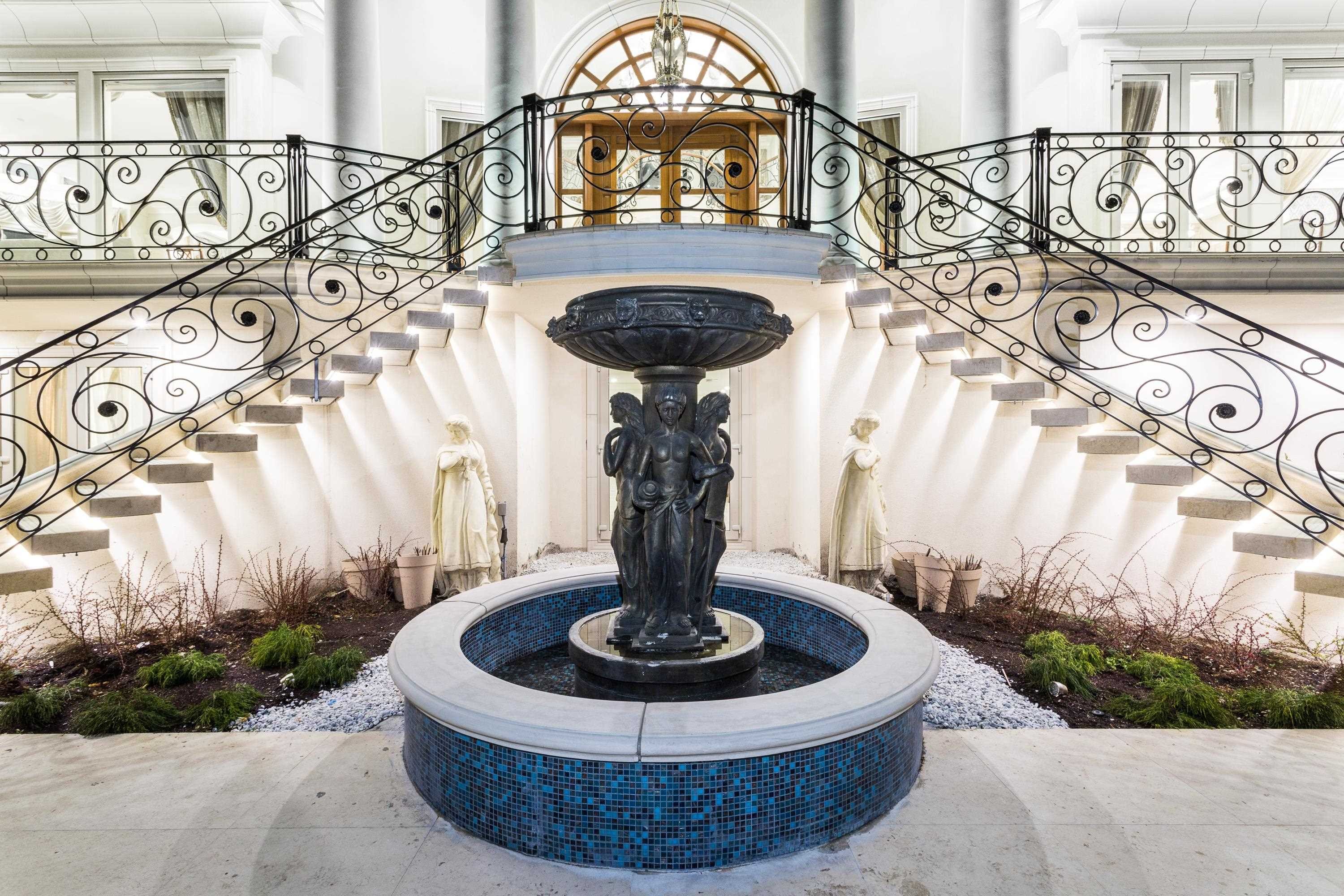 1175 Eyremount Drive, West Vancouver, BC