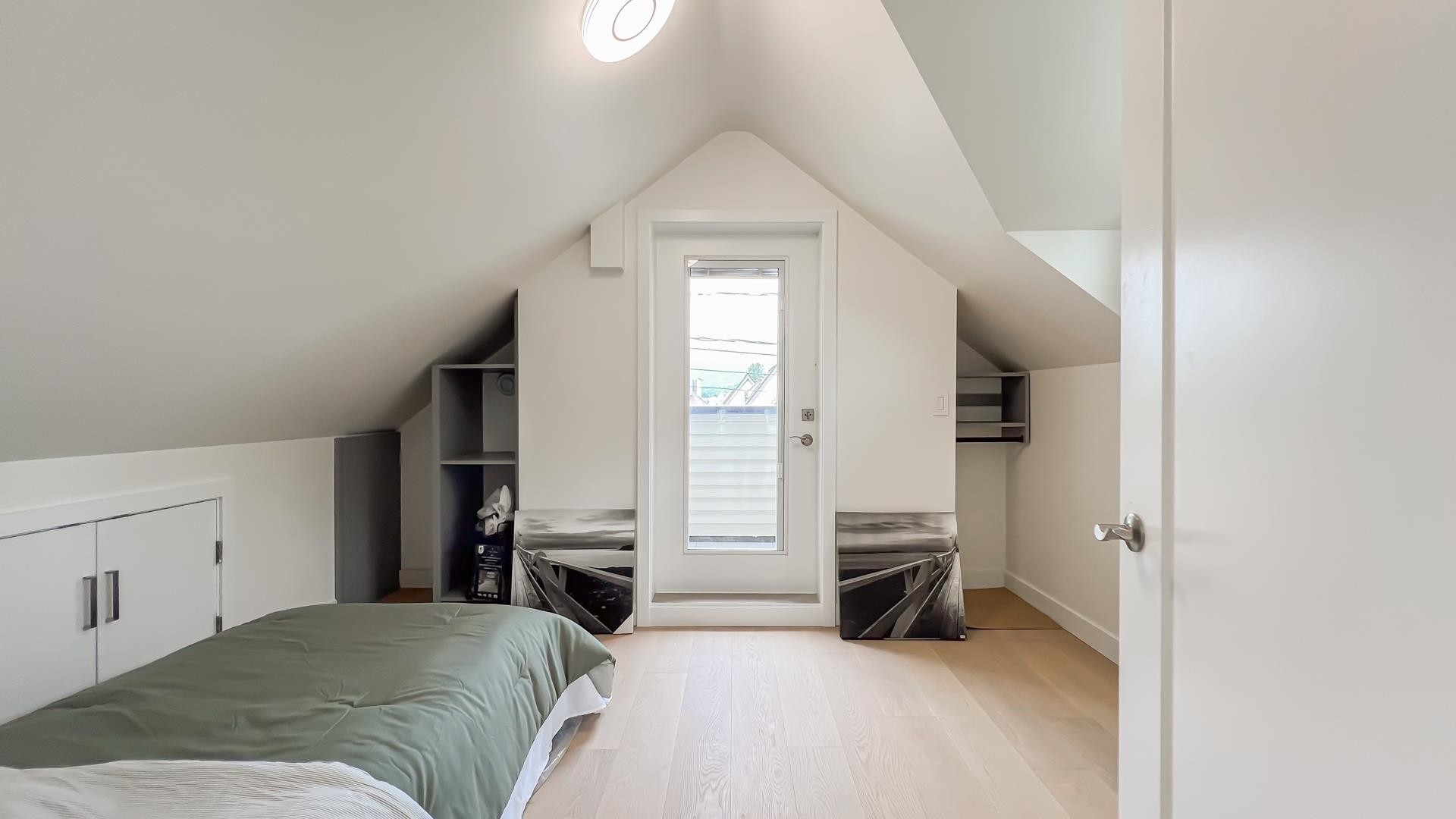 1157 Keefer Street, Vancouver, BC