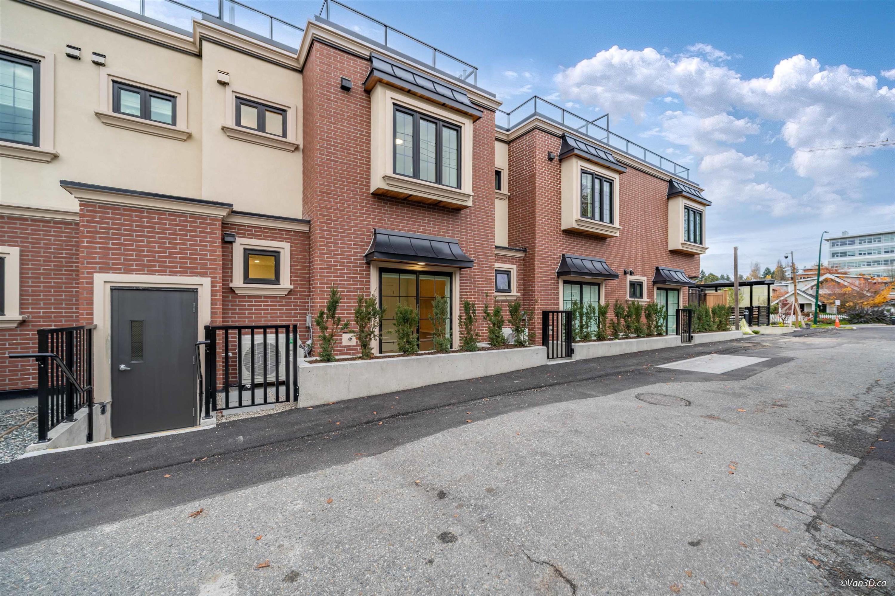 110-918 32Rd Avenue W, Vancouver, BC