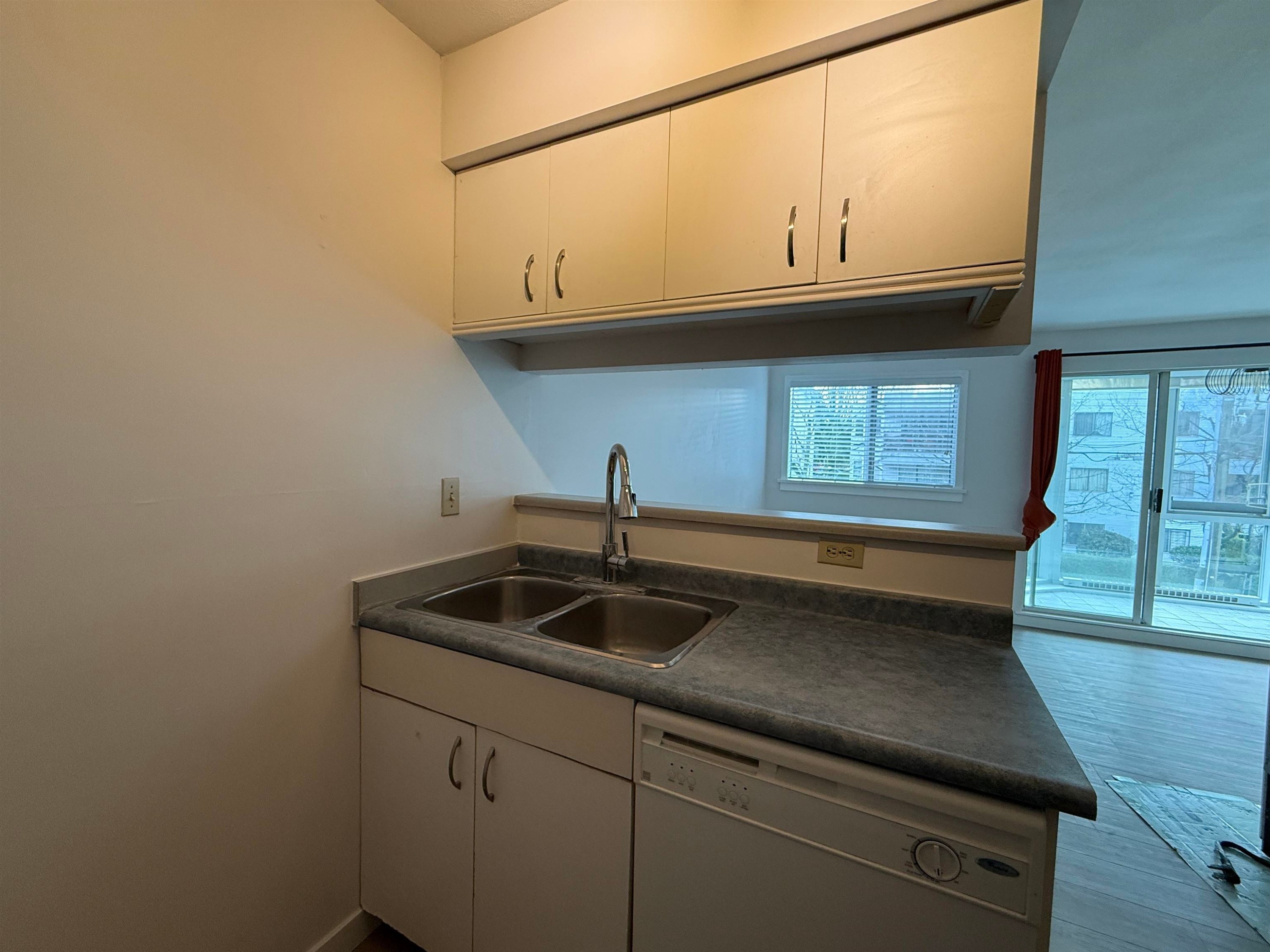 308-2238 Eton Street, Vancouver, BC