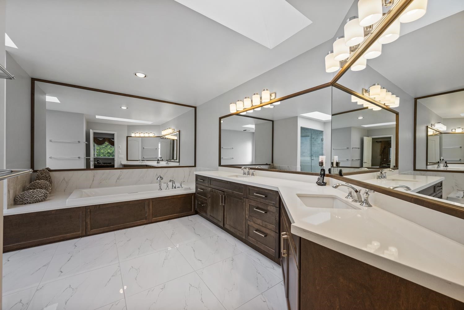 6611 Mang Road, Richmond, BC