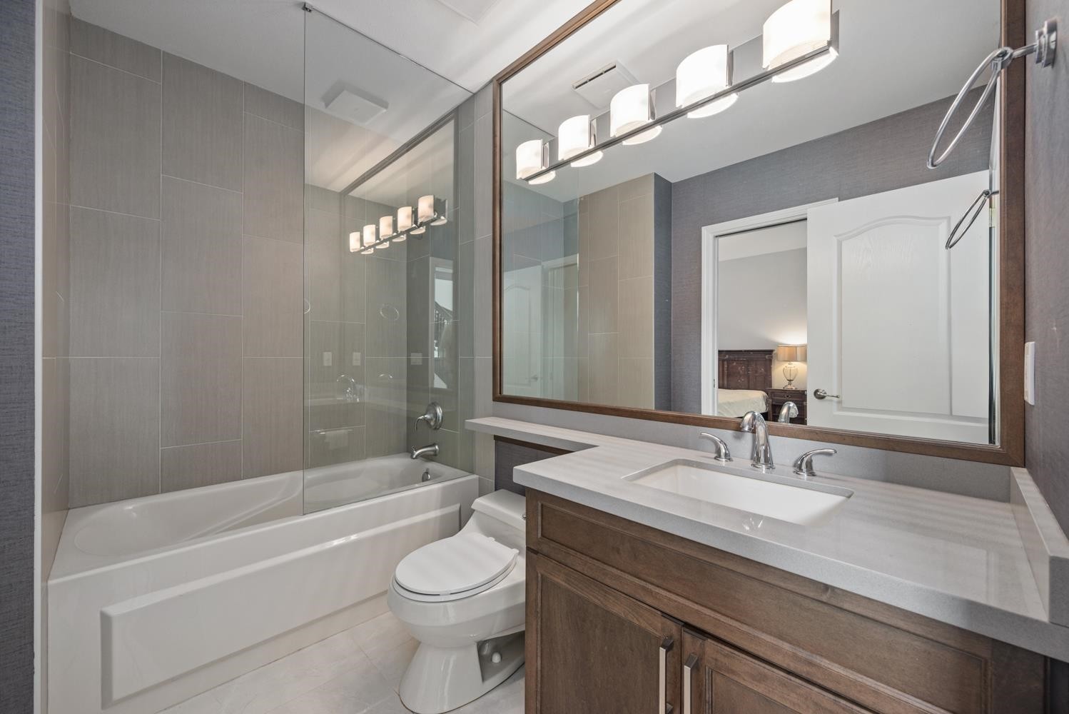 6611 Mang Road, Richmond, BC