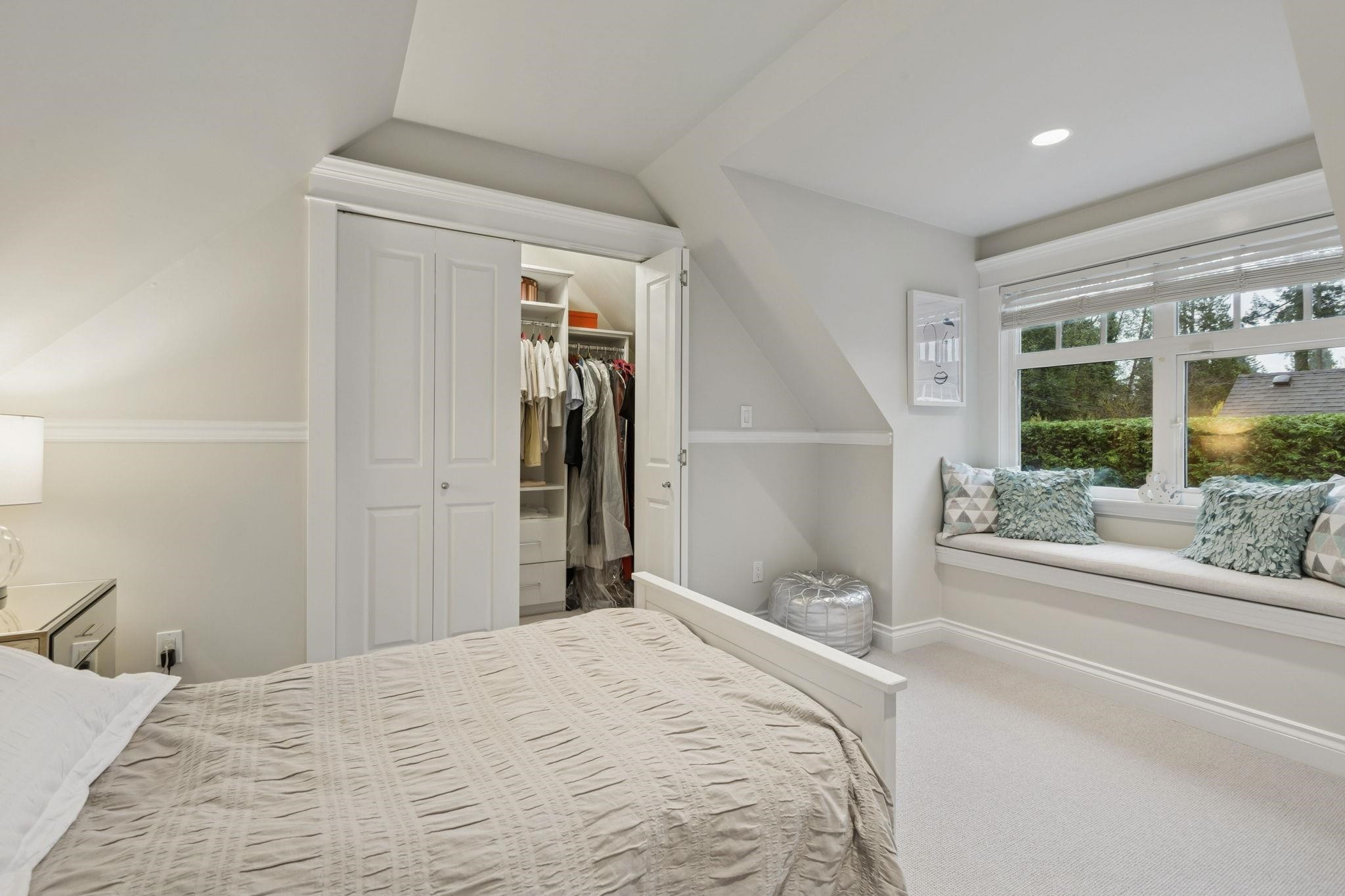 4081 Woodbury Avenue, North Vancouver, BC