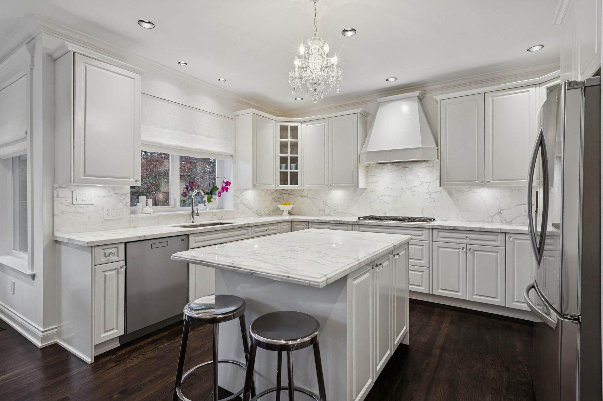 4081 Woodbury Avenue, North Vancouver, BC