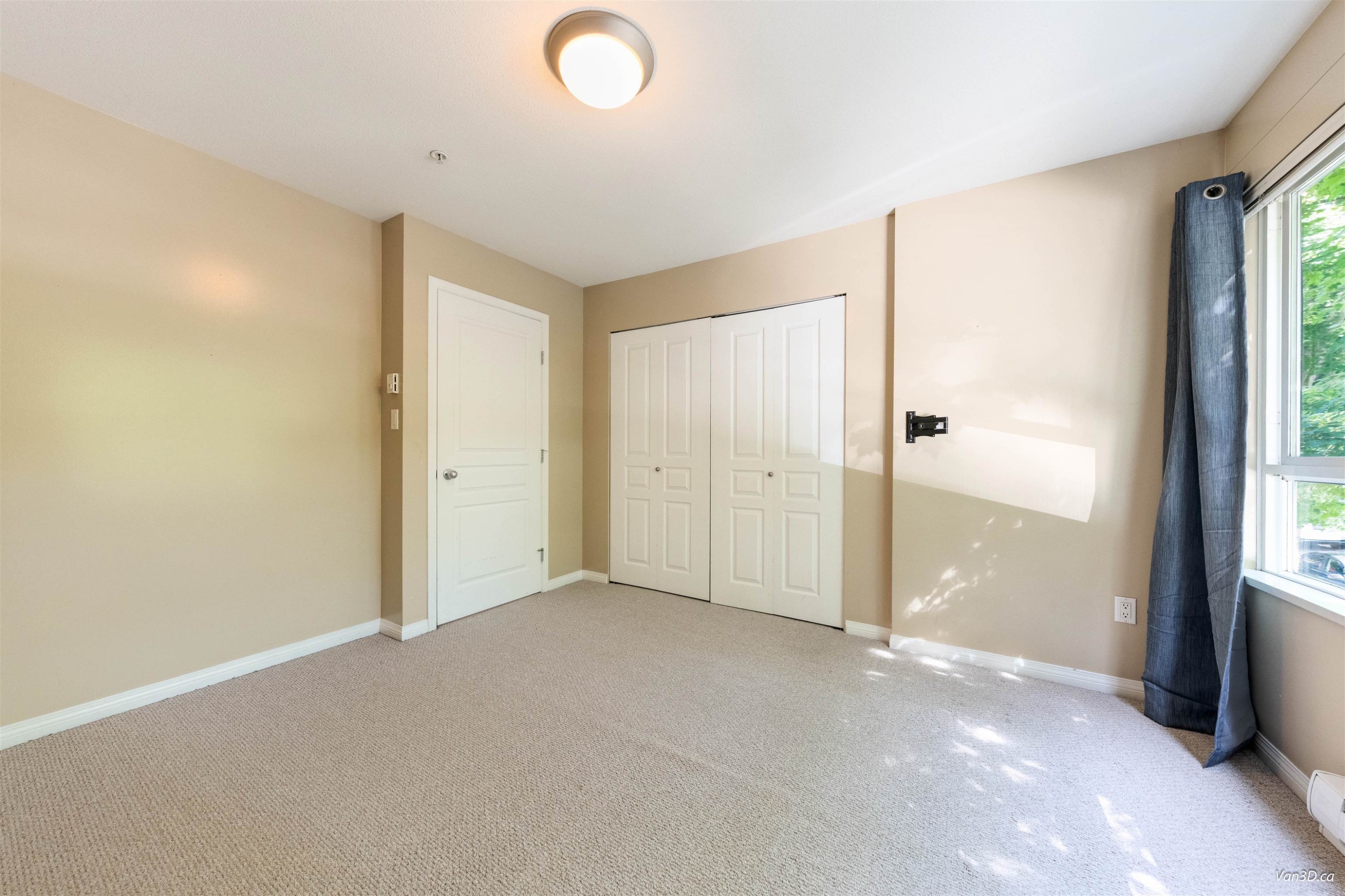 229 11Th Avenue E, Vancouver, BC