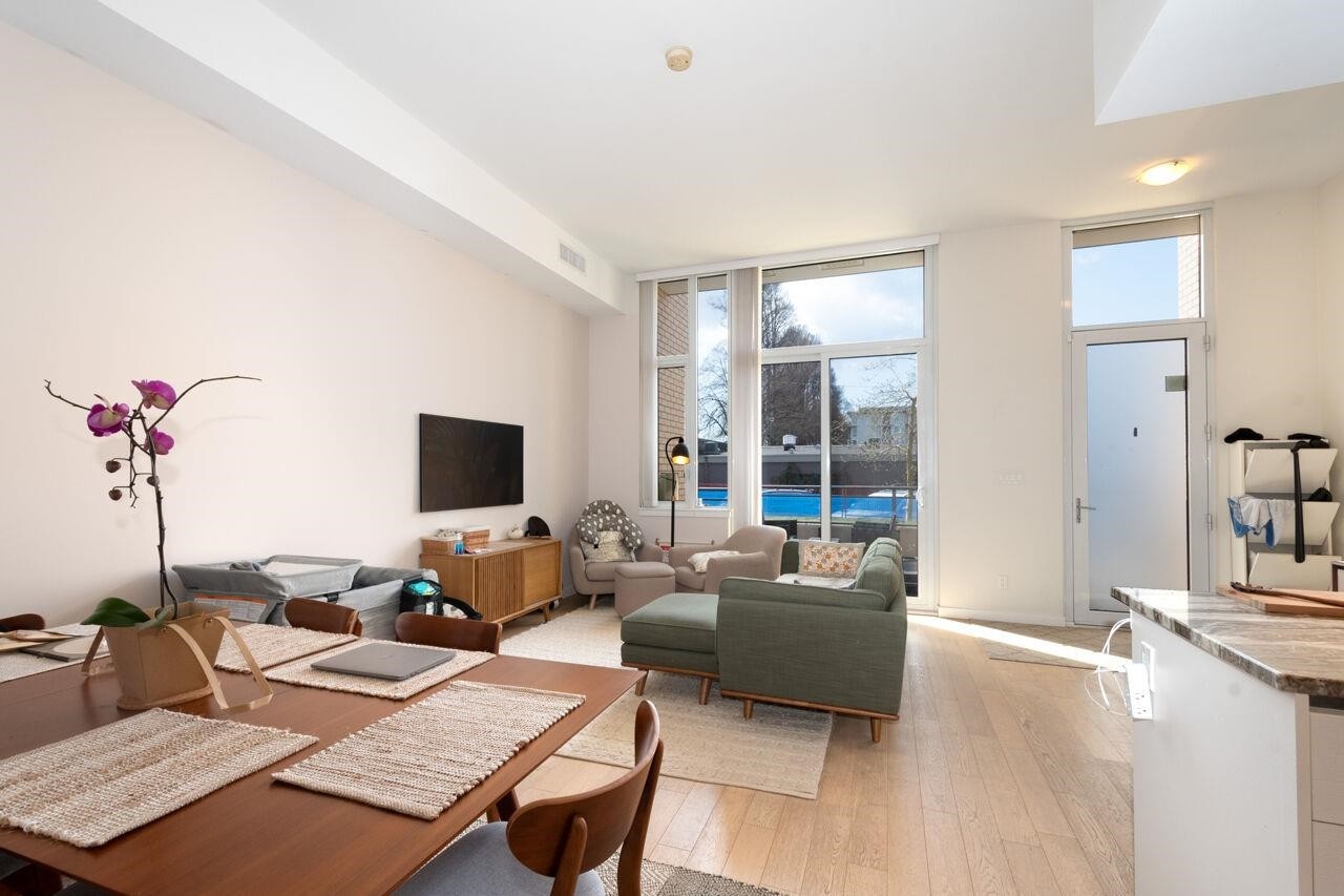 2063 10Th Avenue W, Vancouver, BC