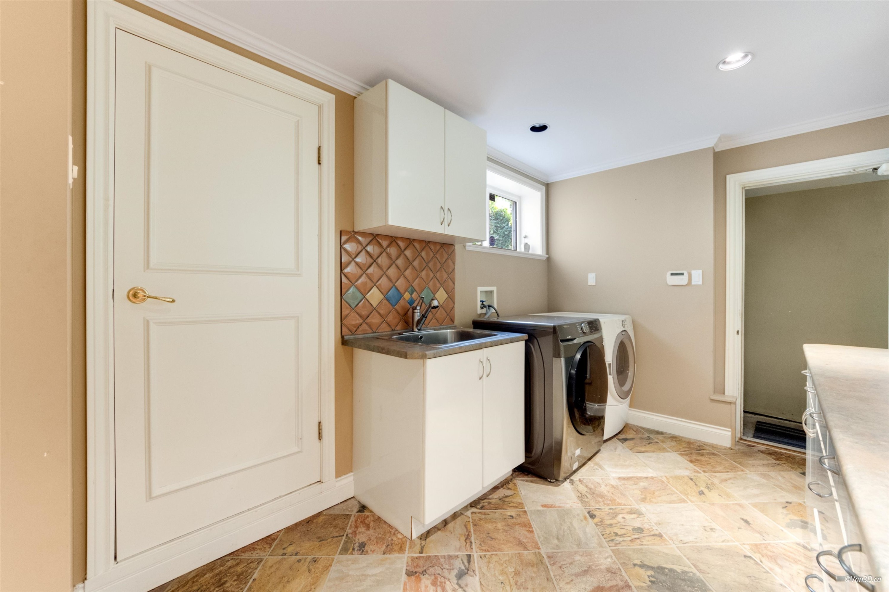 651 Kenwood Road, West Vancouver, BC