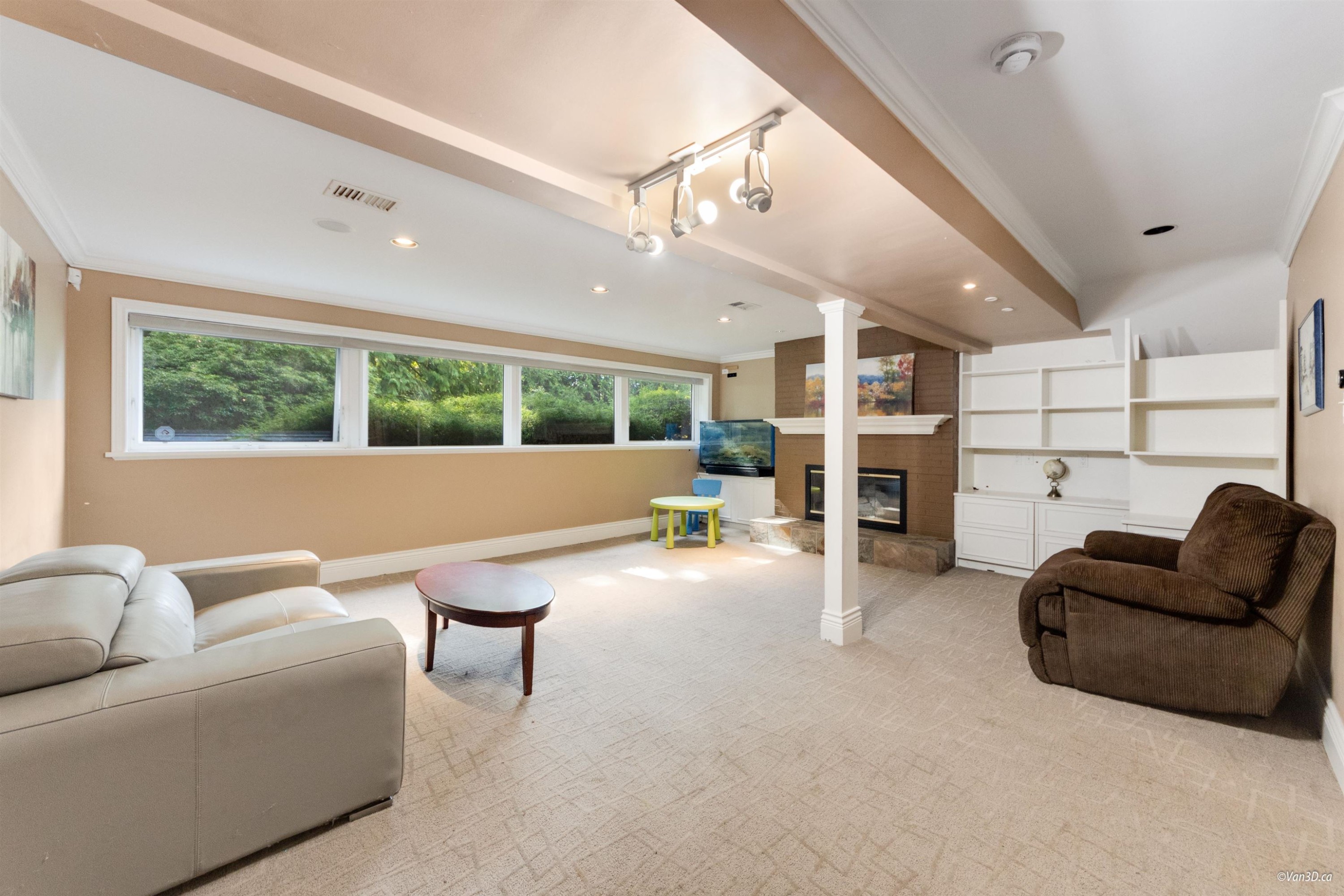 651 Kenwood Road, West Vancouver, BC