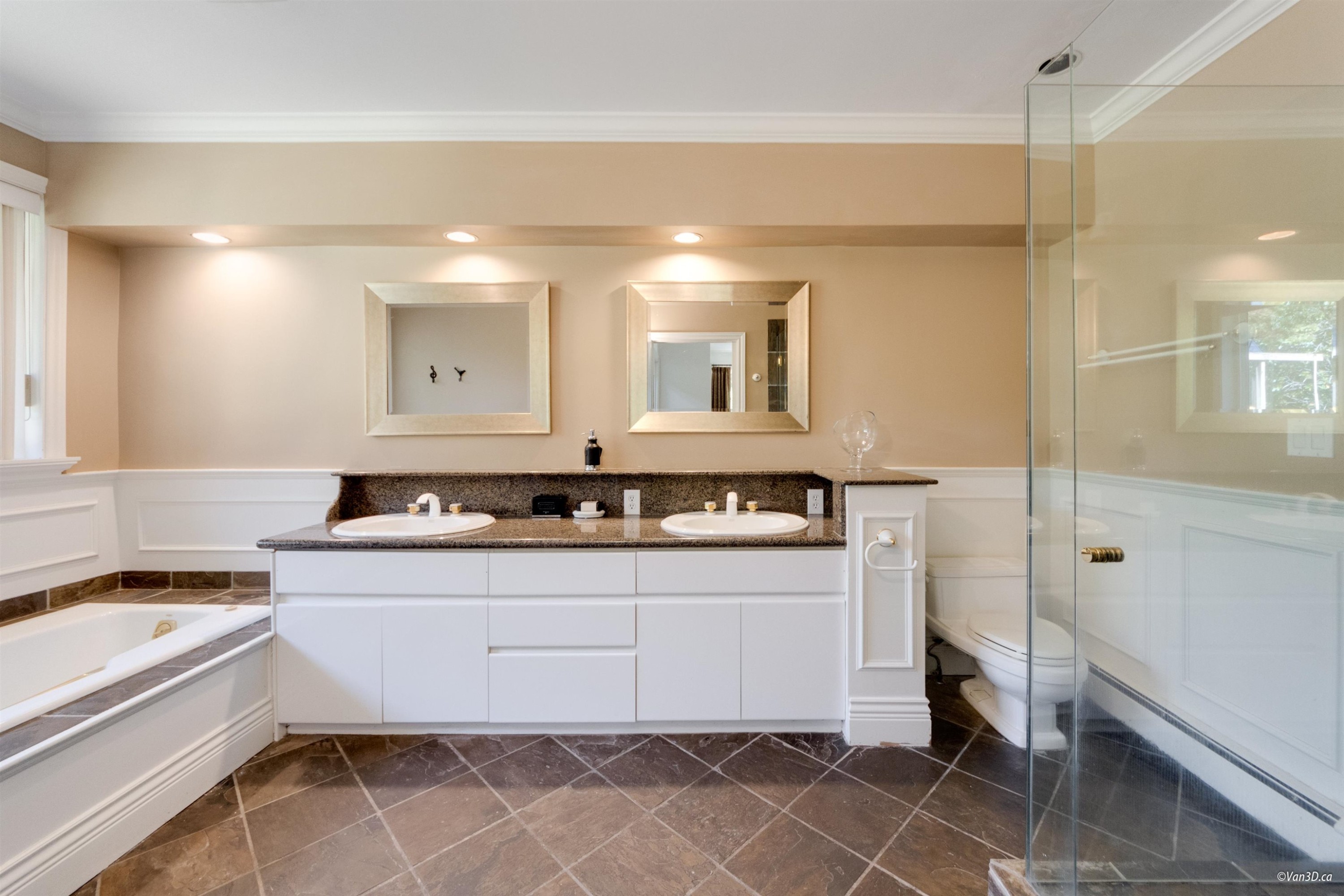 651 Kenwood Road, West Vancouver, BC