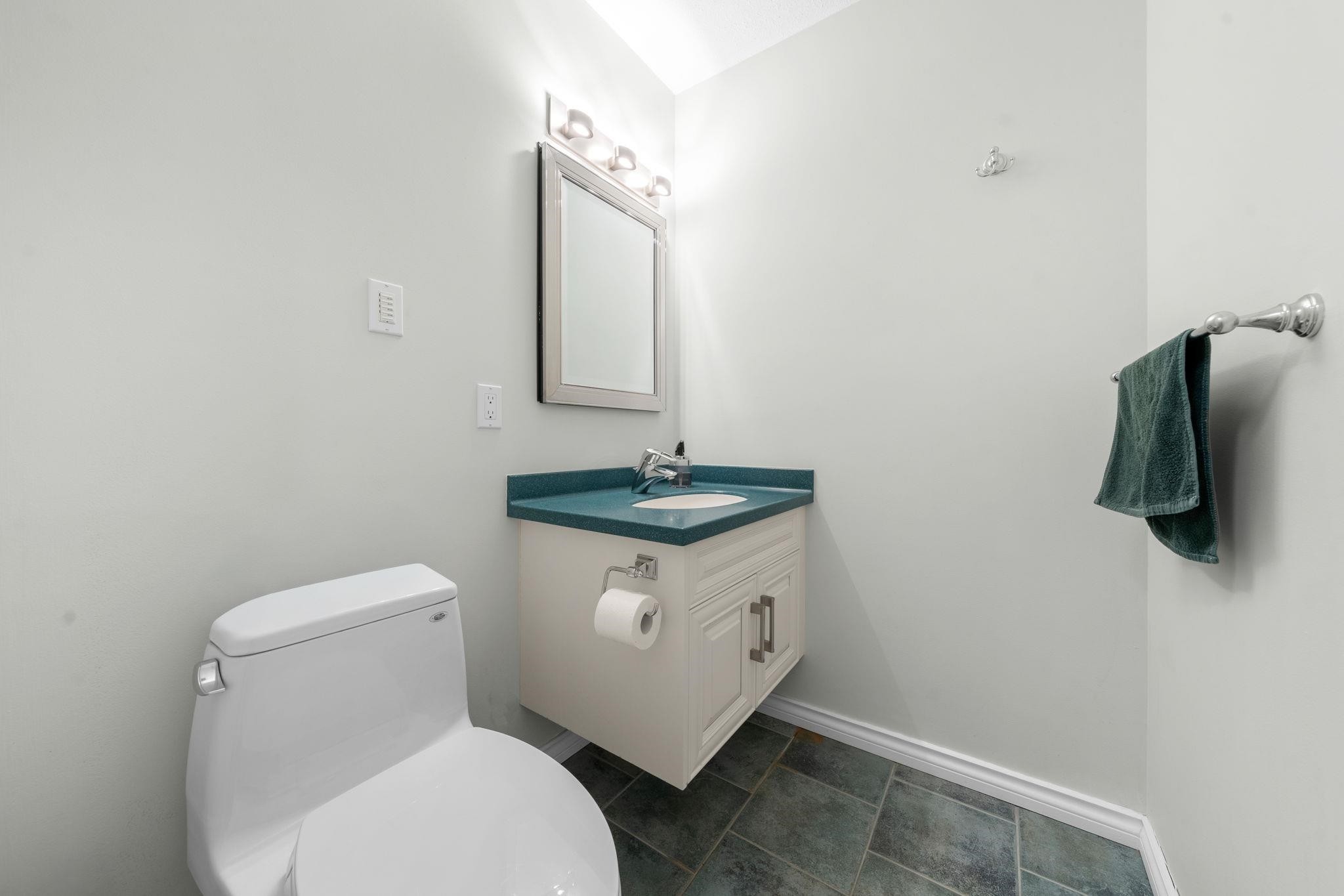 1200 Hilary Place, North Vancouver, BC