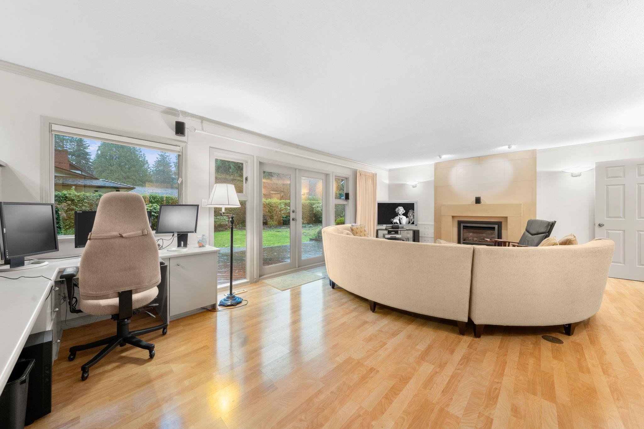 1200 Hilary Place, North Vancouver, BC