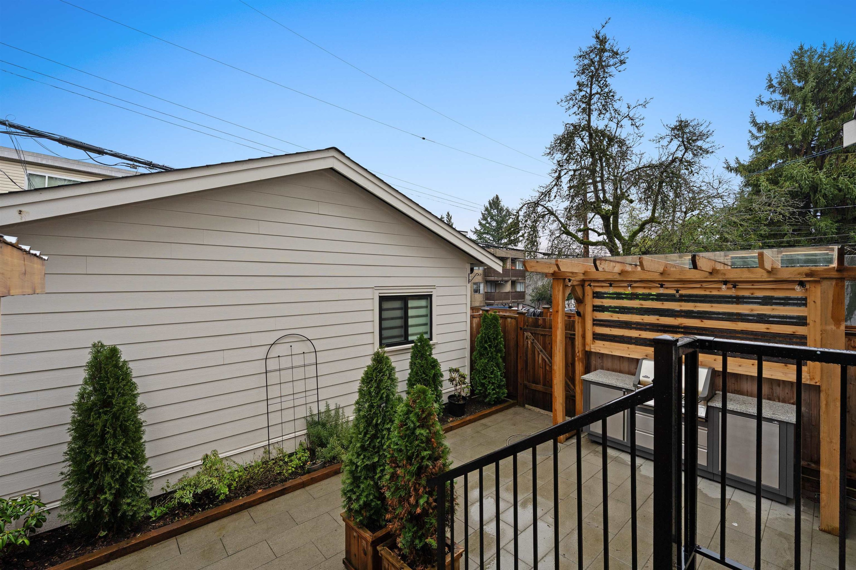 919 10Th Avenue E, Vancouver, BC