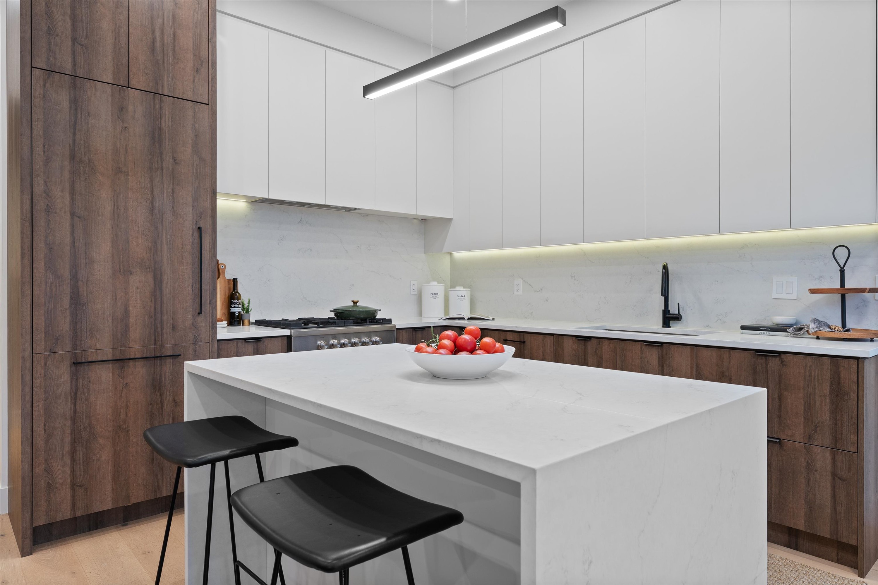 919 10Th Avenue E, Vancouver, BC