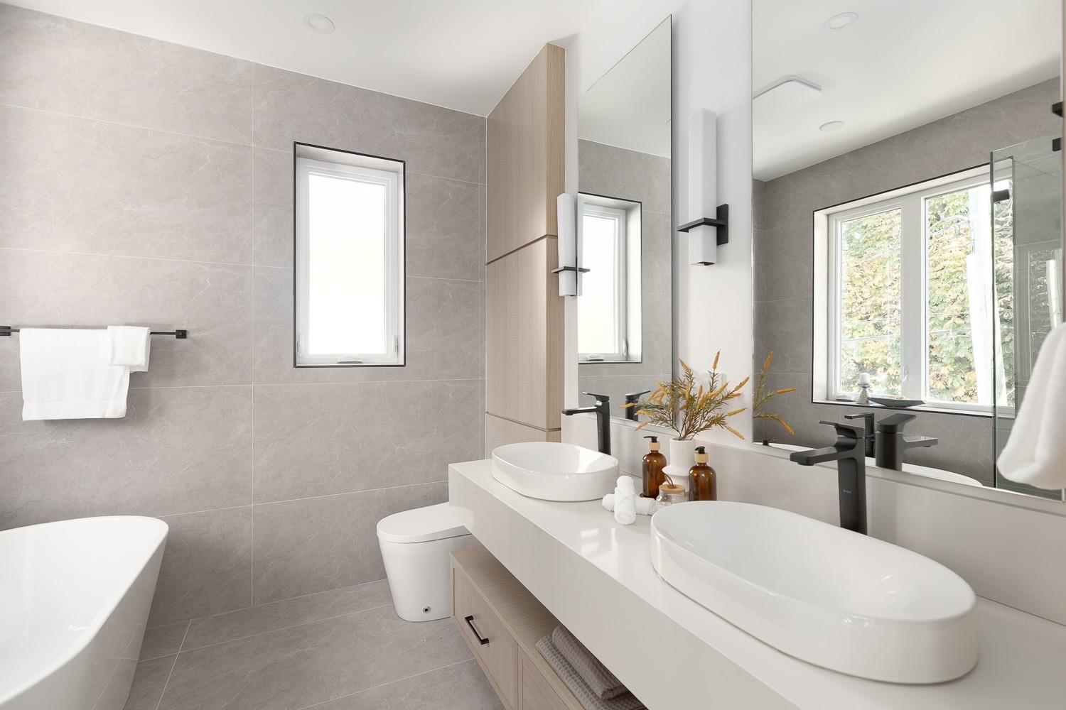 5965 Granville Street, Vancouver, BC