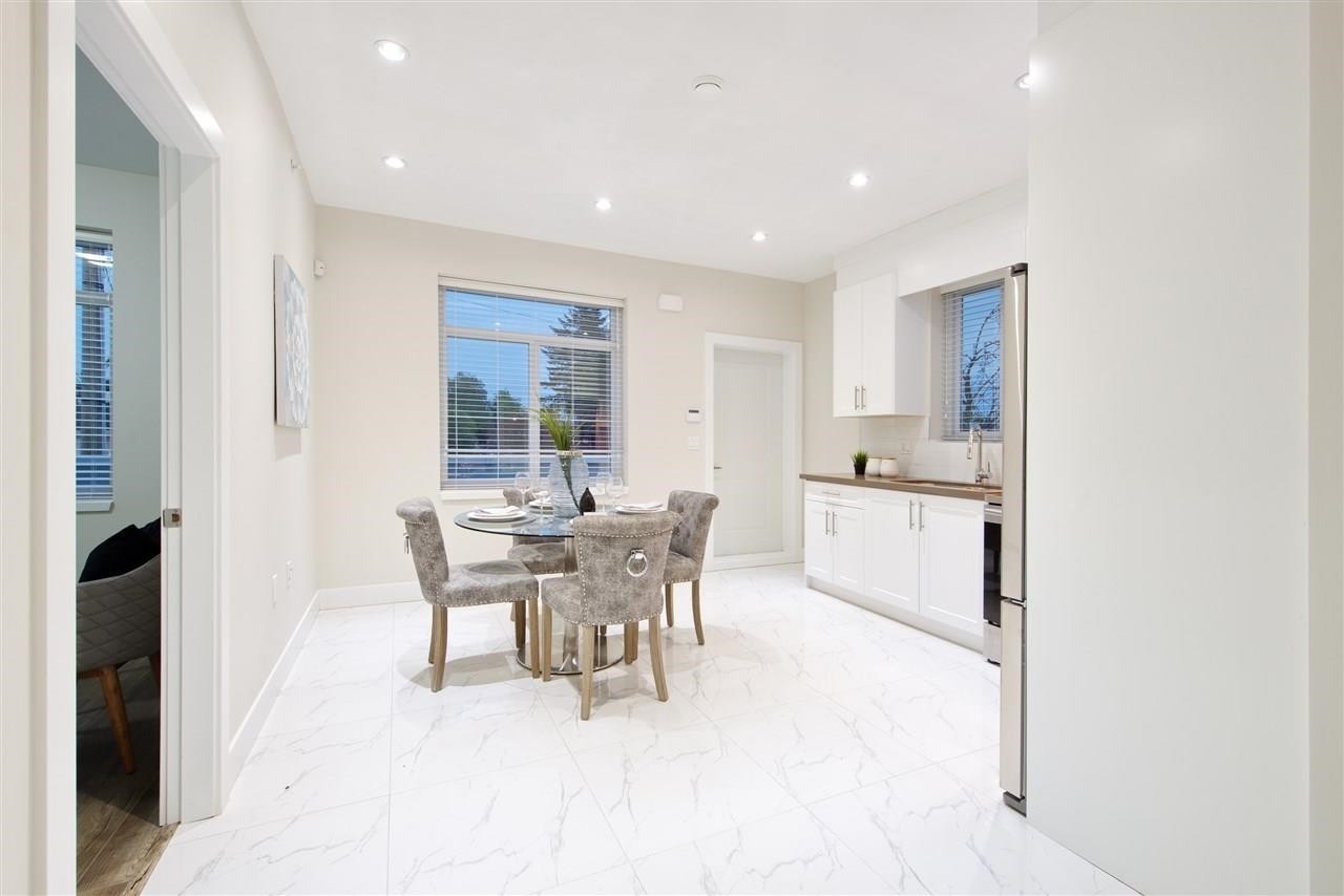 215 64Th Avenue E, Vancouver, BC