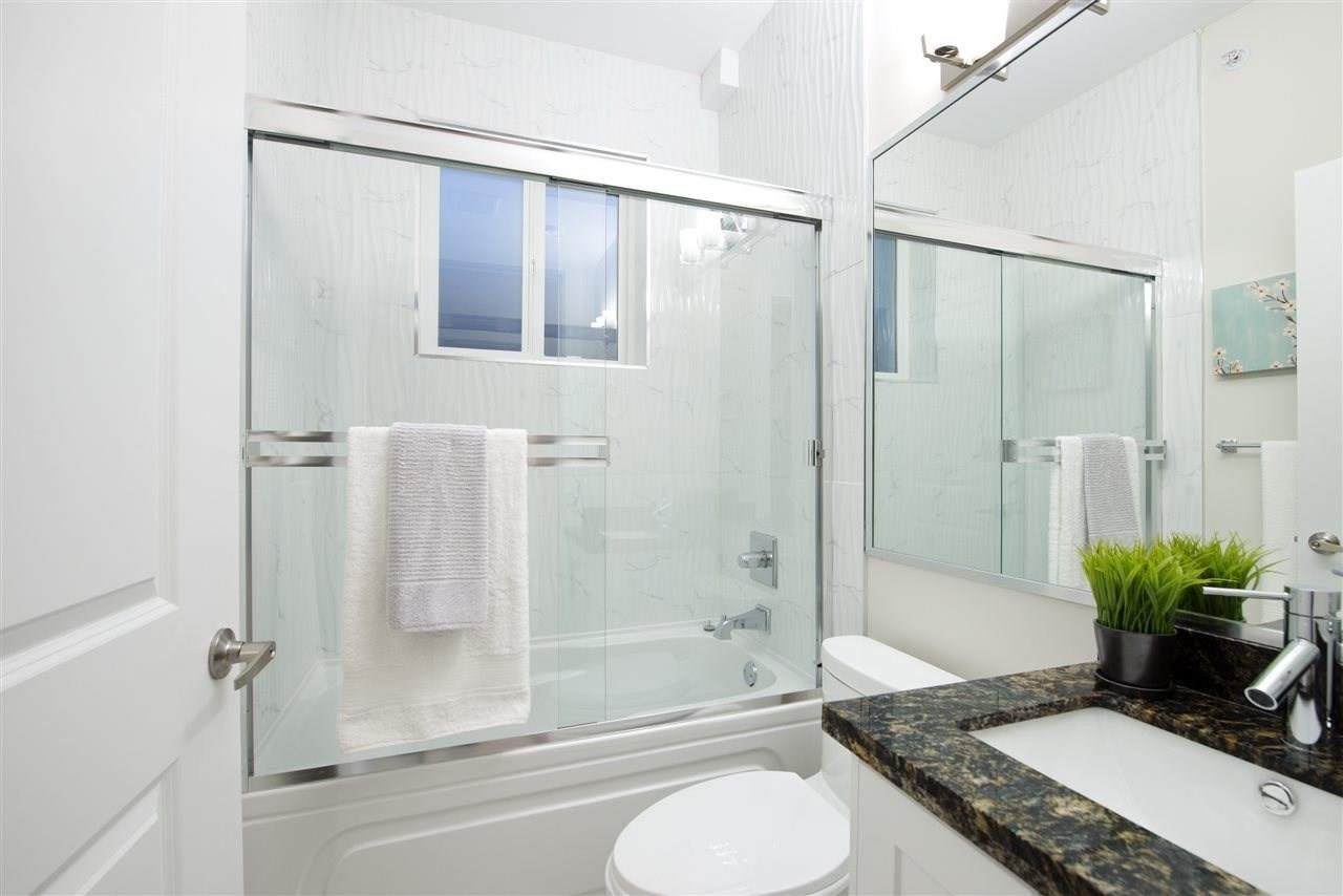215 64Th Avenue E, Vancouver, BC