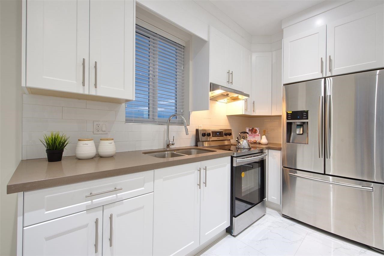 215 64Th Avenue E, Vancouver, BC