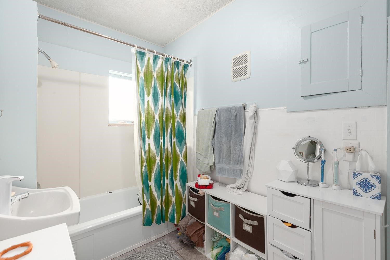 2483 6Th Avenue W, Vancouver, BC