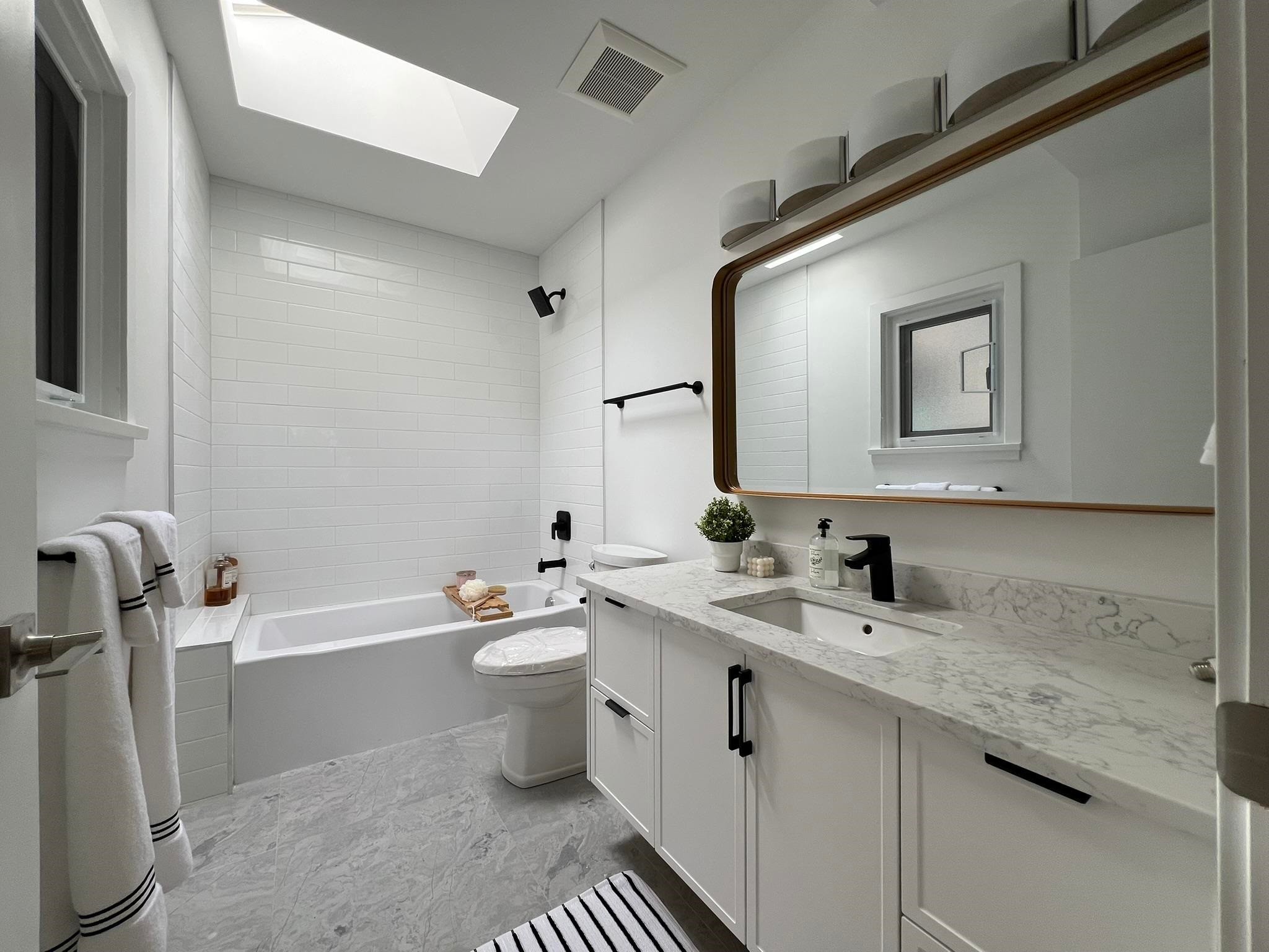 3534 17Th Avenue W, Vancouver, BC