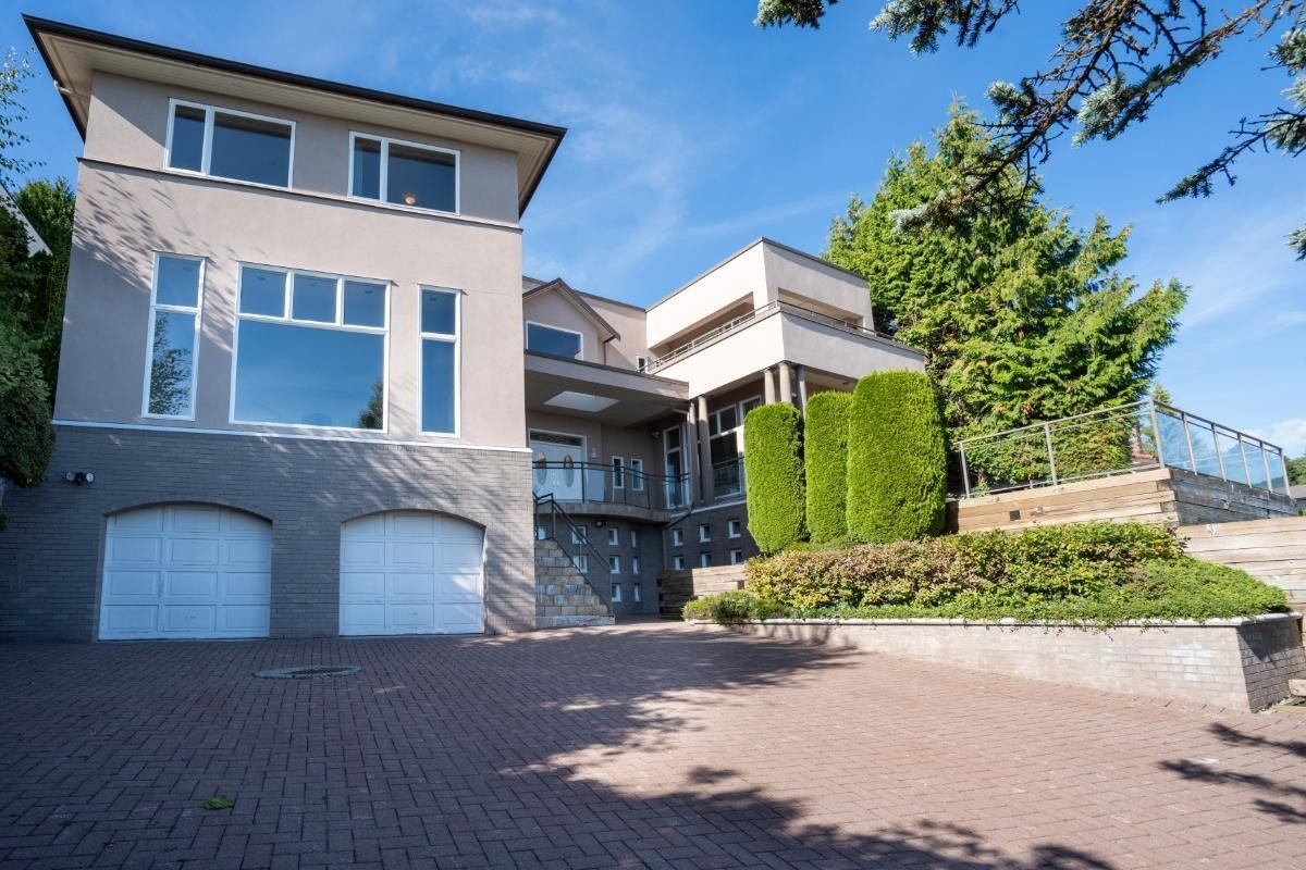 1437 Bramwell Road, West Vancouver, BC