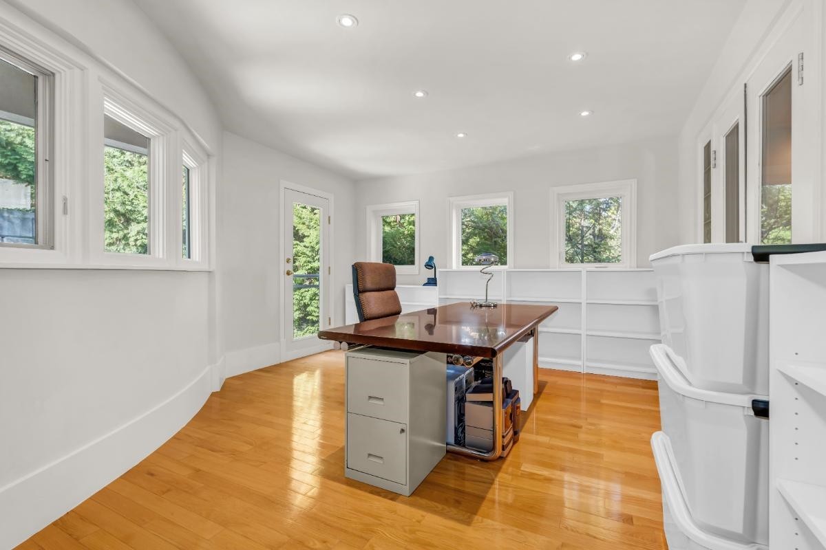 1437 Bramwell Road, West Vancouver, BC