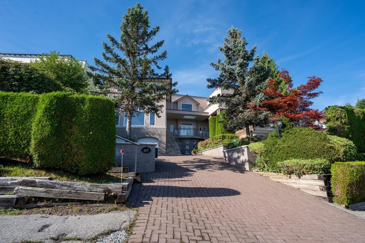 1437 Bramwell Road, West Vancouver, BC