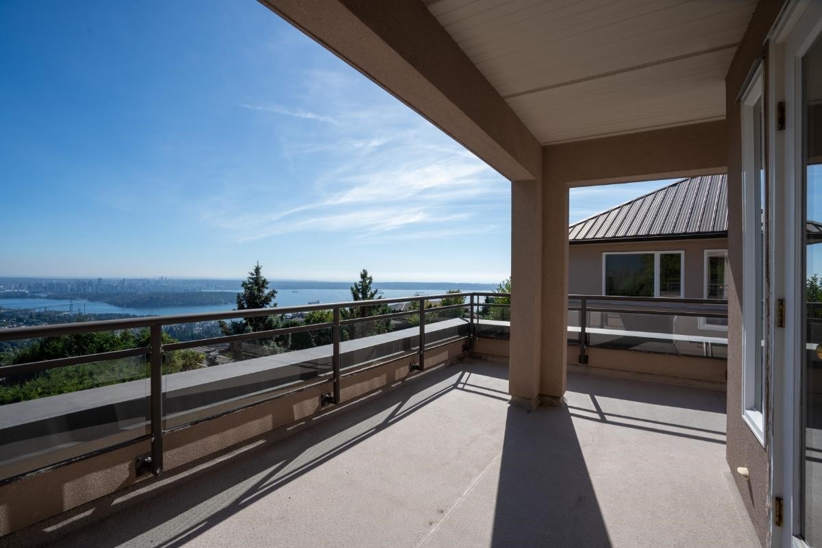 1437 Bramwell Road, West Vancouver, BC