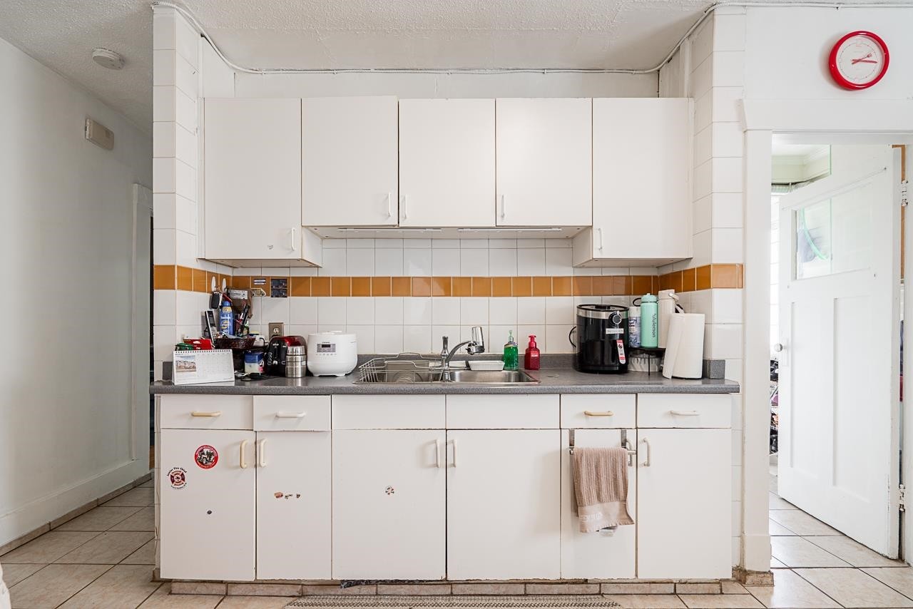 486 King Edward Avenue E, Vancouver, BC