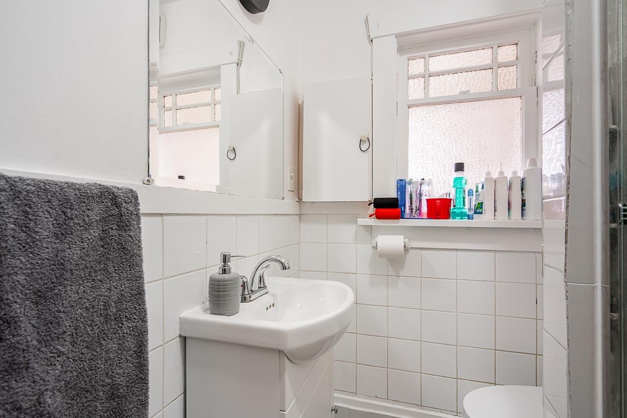 486 King Edward Avenue E, Vancouver, BC