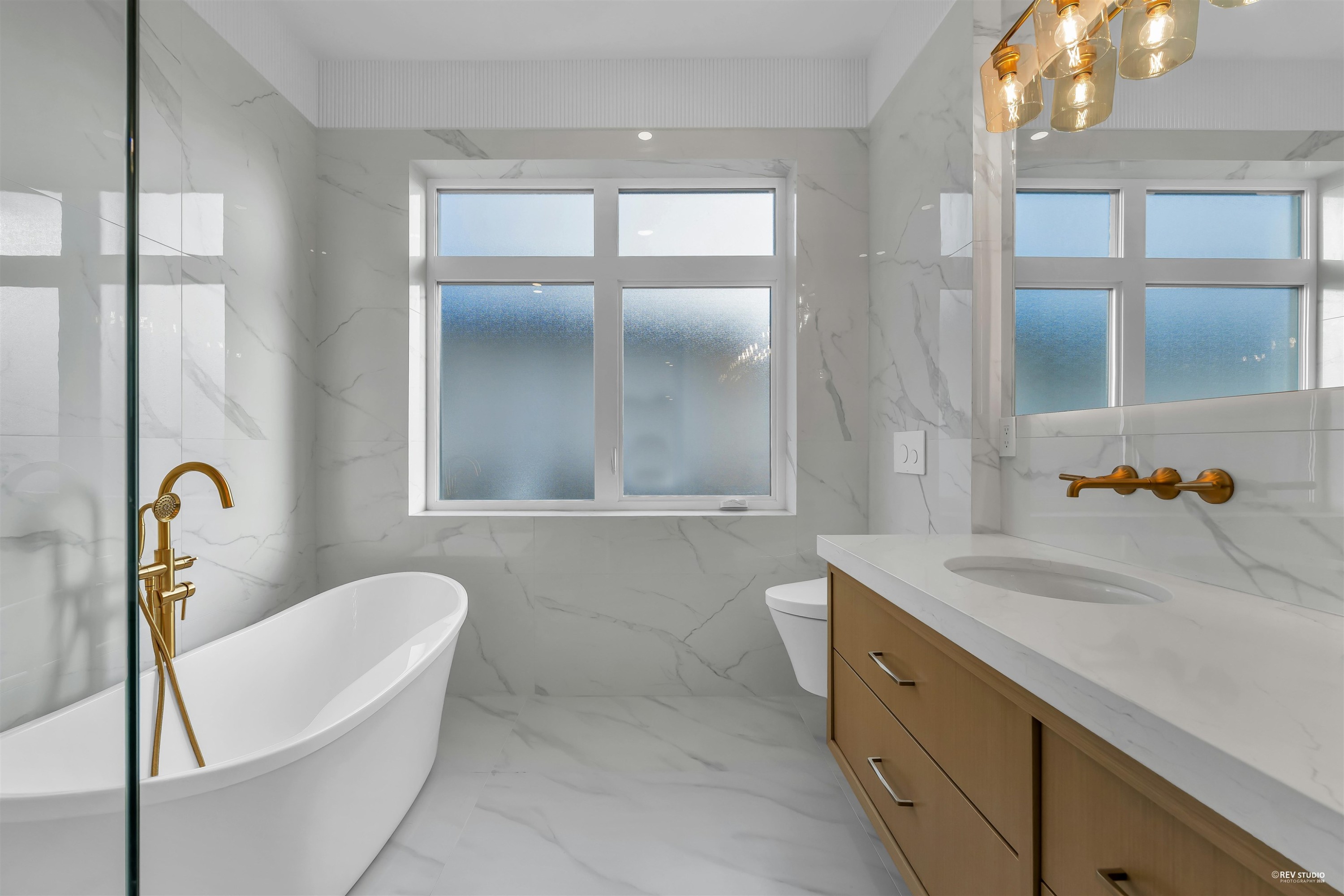 2246 20Th Avenue W, Vancouver, BC