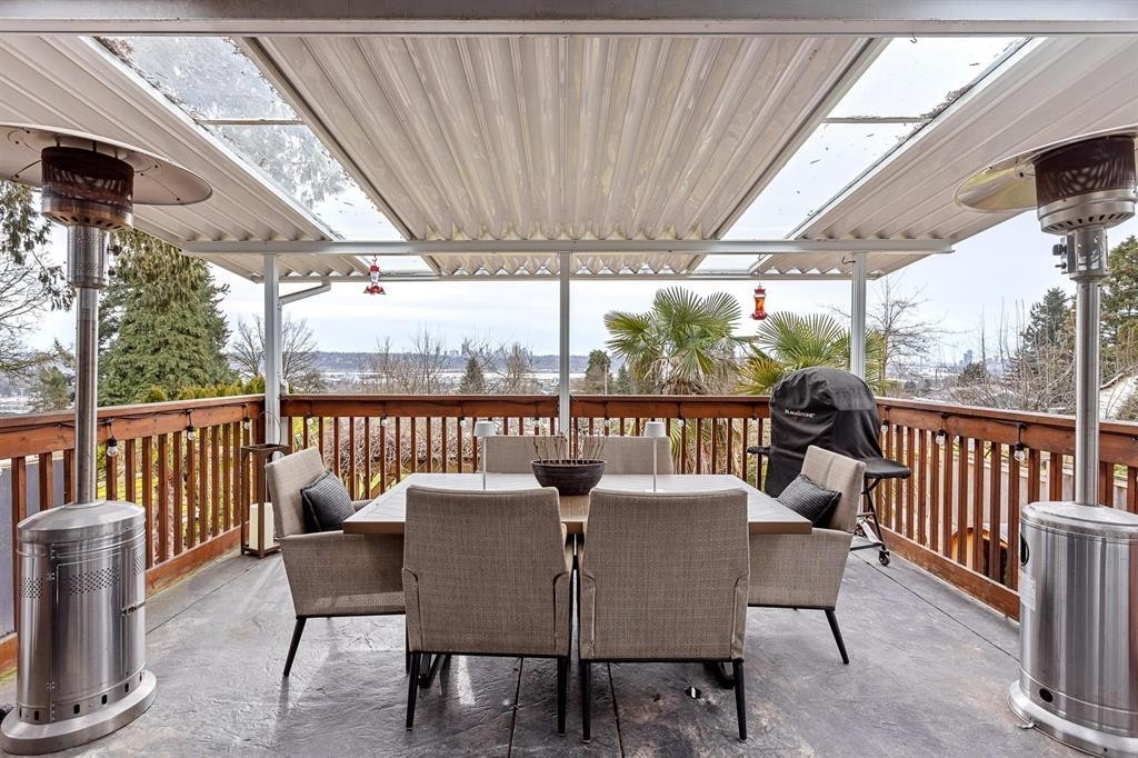 1122 Rochester Avenue, Coquitlam, BC