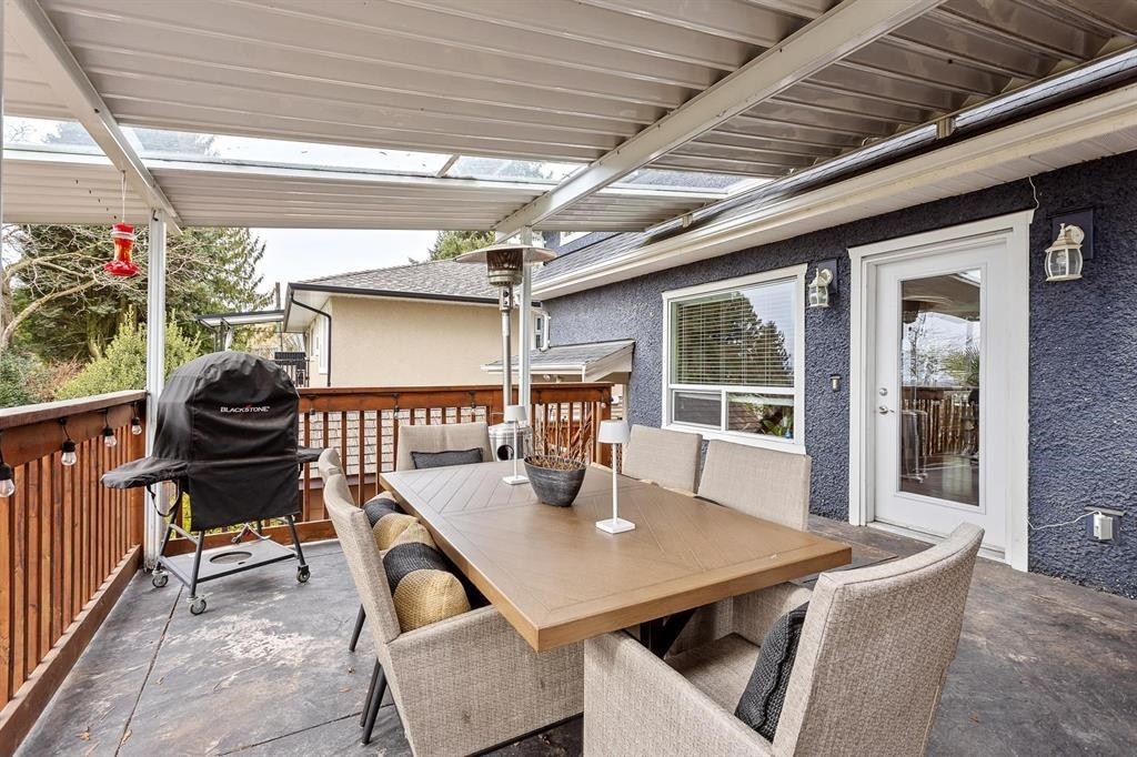 1122 Rochester Avenue, Coquitlam, BC