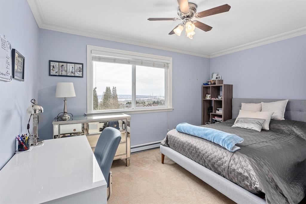 1122 Rochester Avenue, Coquitlam, BC