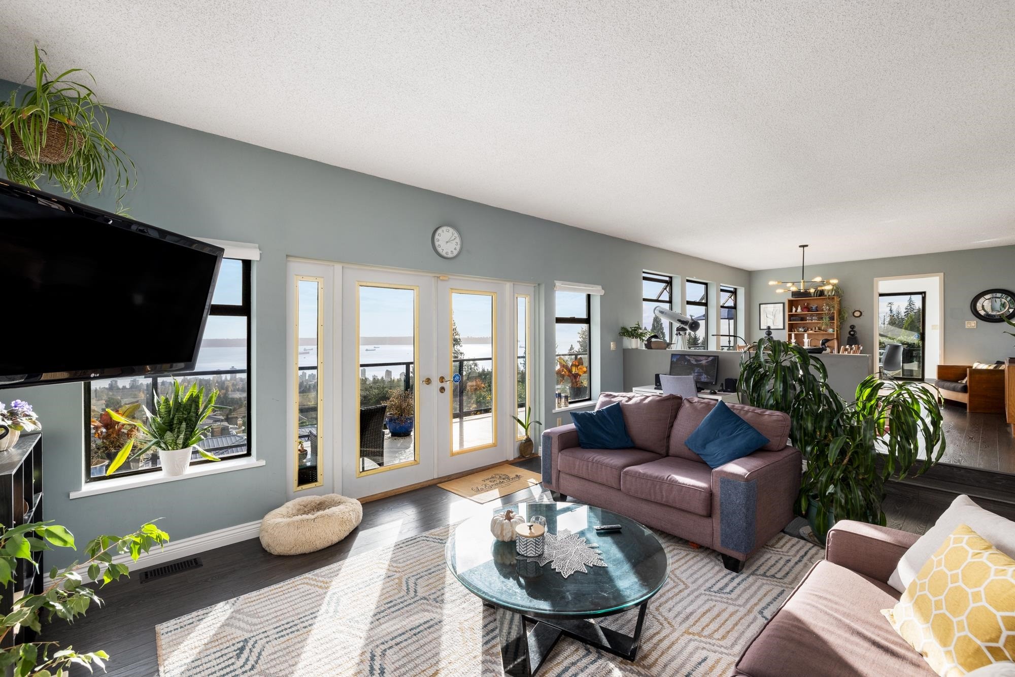 2346 Westhill Drive, West Vancouver, BC